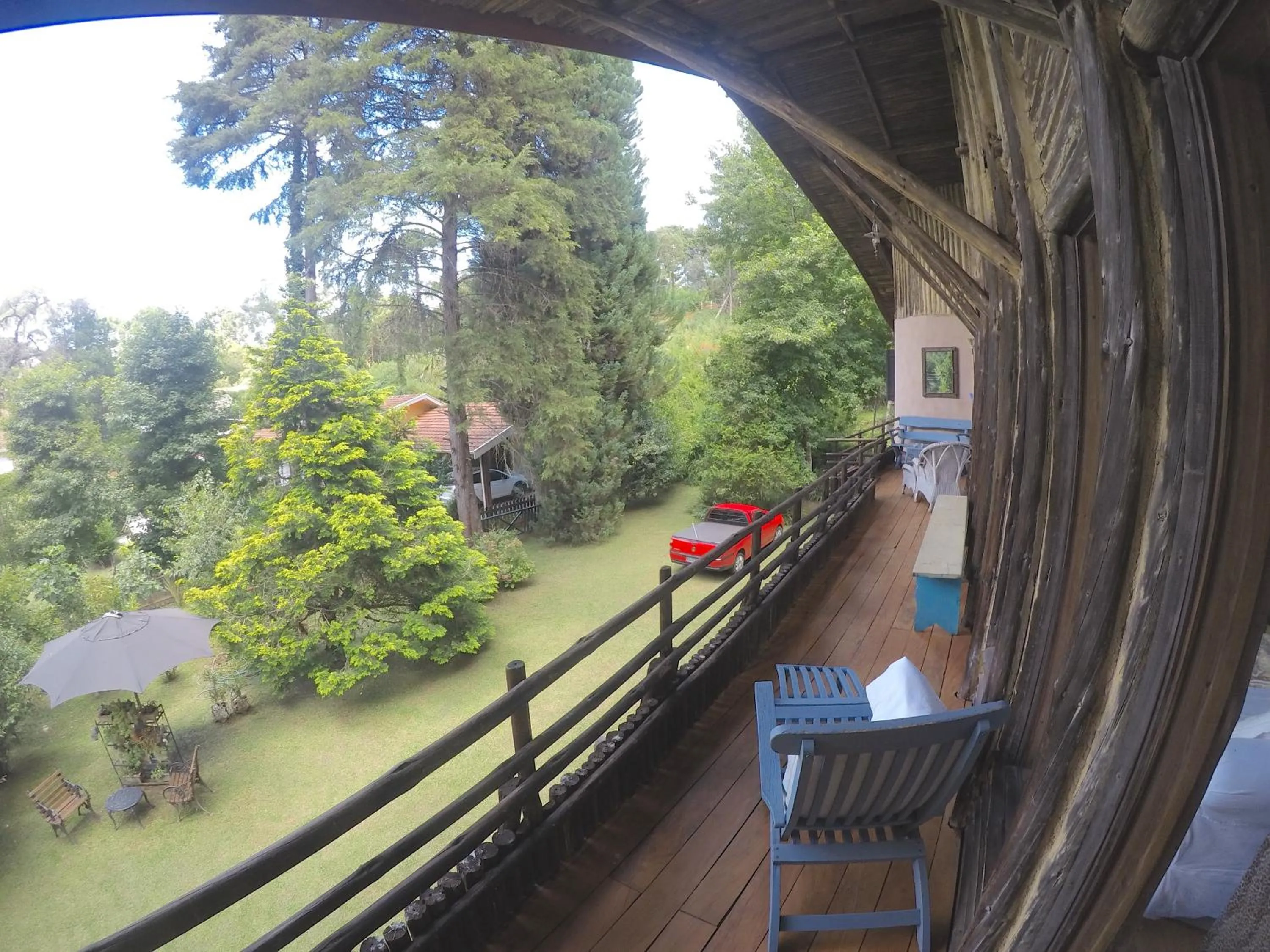 Photo of the whole room in Pousada Casa Mantiqueira - Próxima ao Capivarí e opções de Hidromassagem