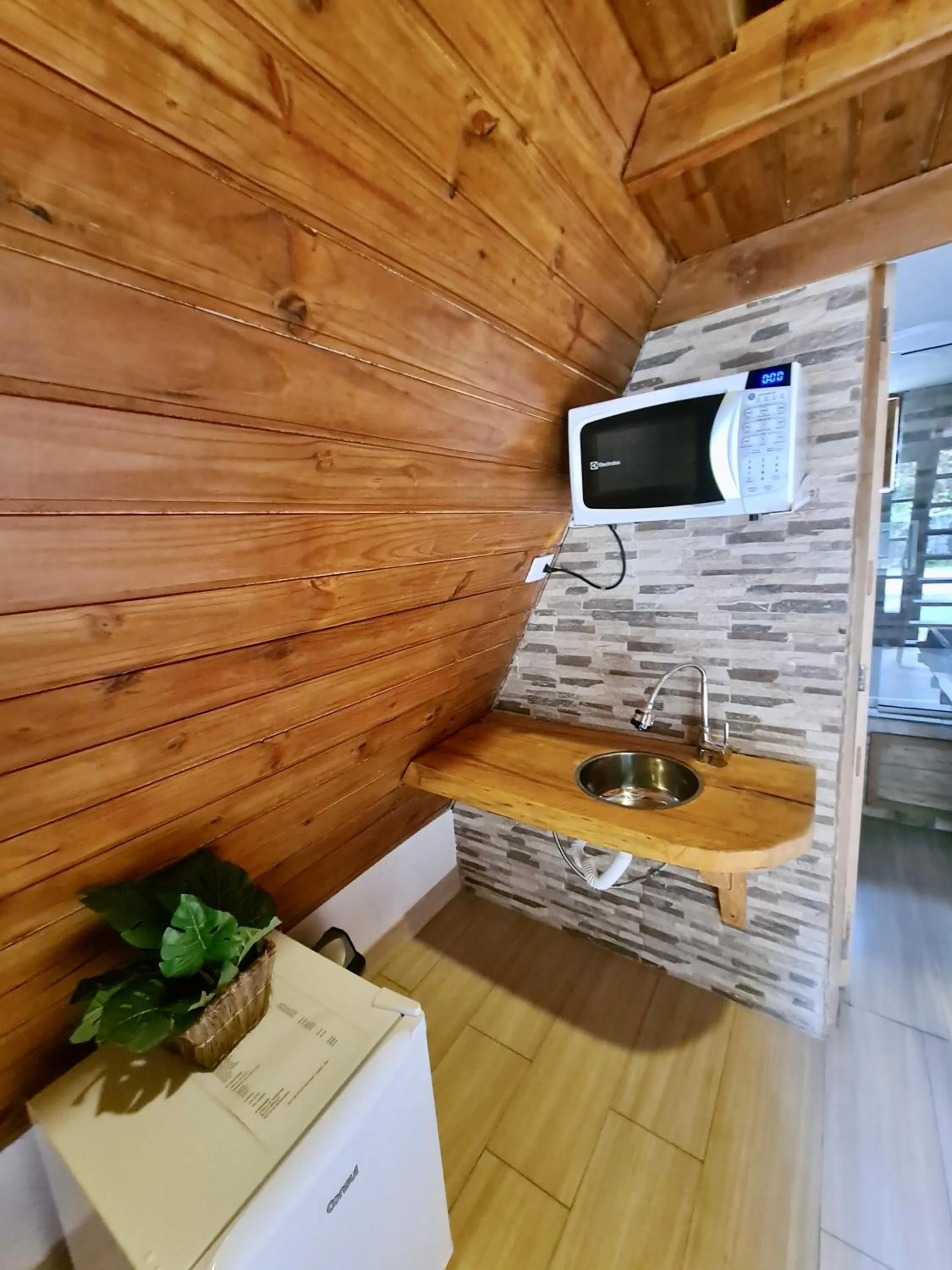 Kitchen or kitchenette in Pousada Casa Mantiqueira - Próxima ao Capivarí e opções de Hidromassagem