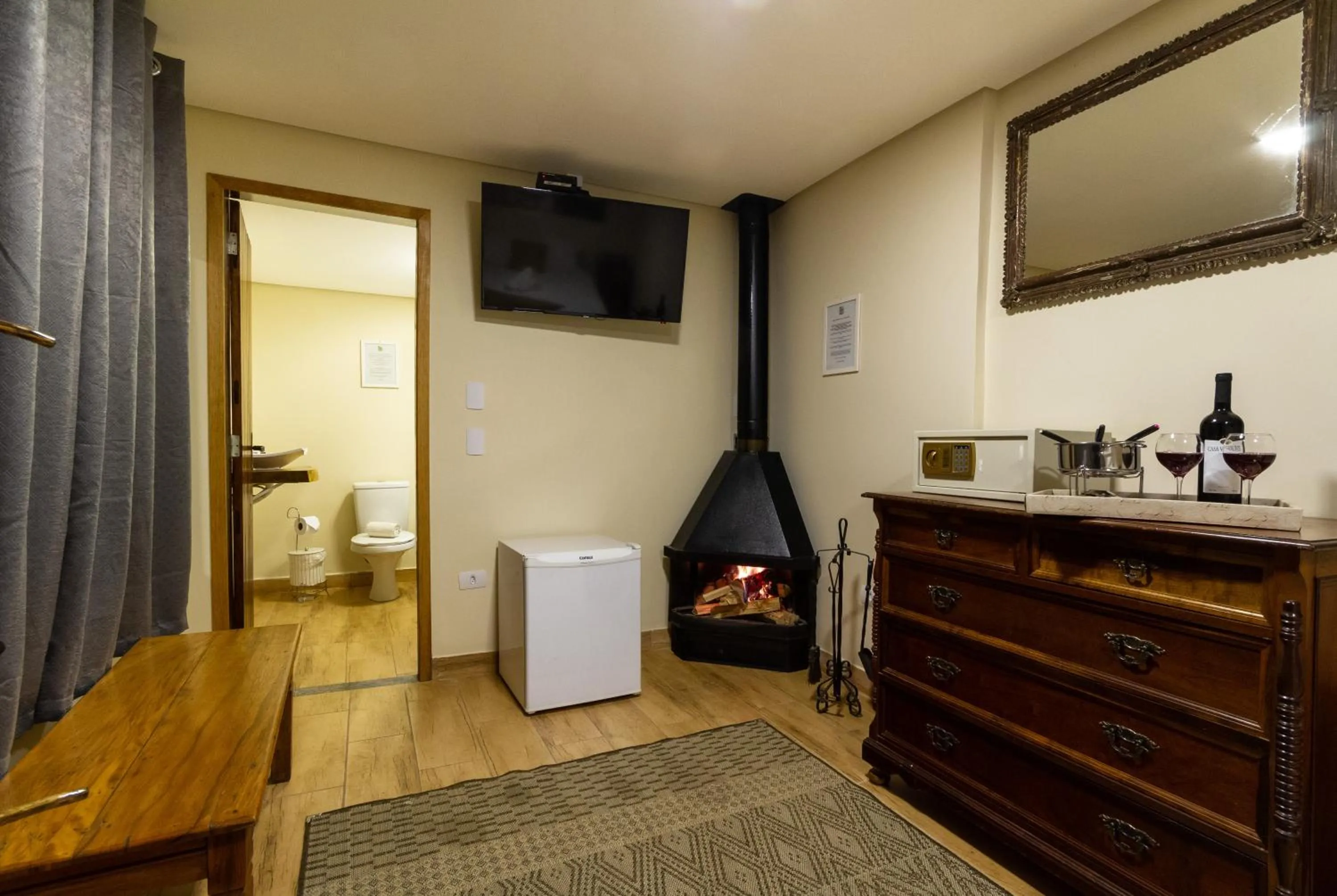 Bedroom in Pousada Casa Mantiqueira - Próxima ao Capivarí e opções de Hidromassagem