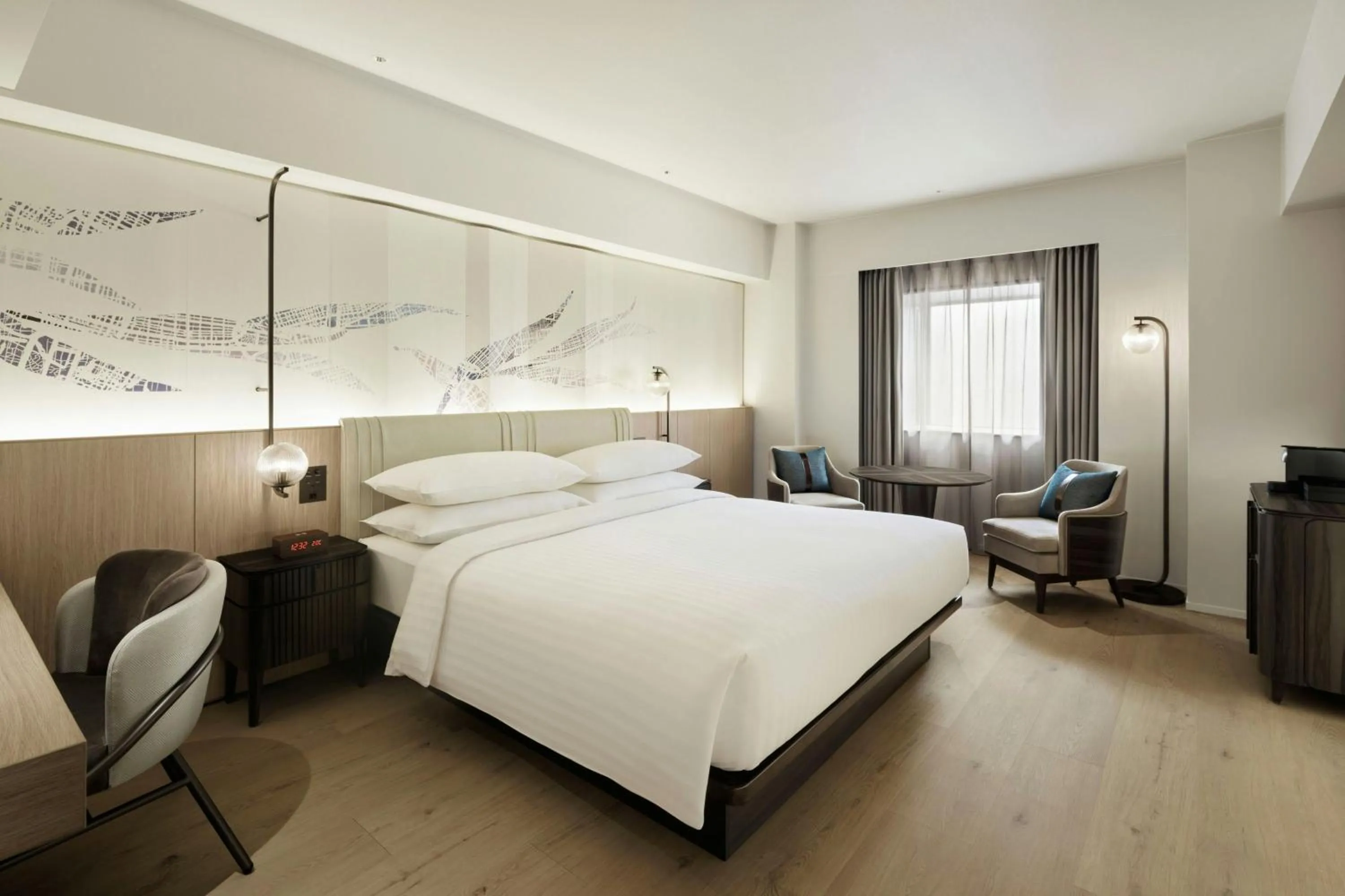 Photo of the whole room, Bed in Courtyard by Marriott Tokyo Ginza Hotel