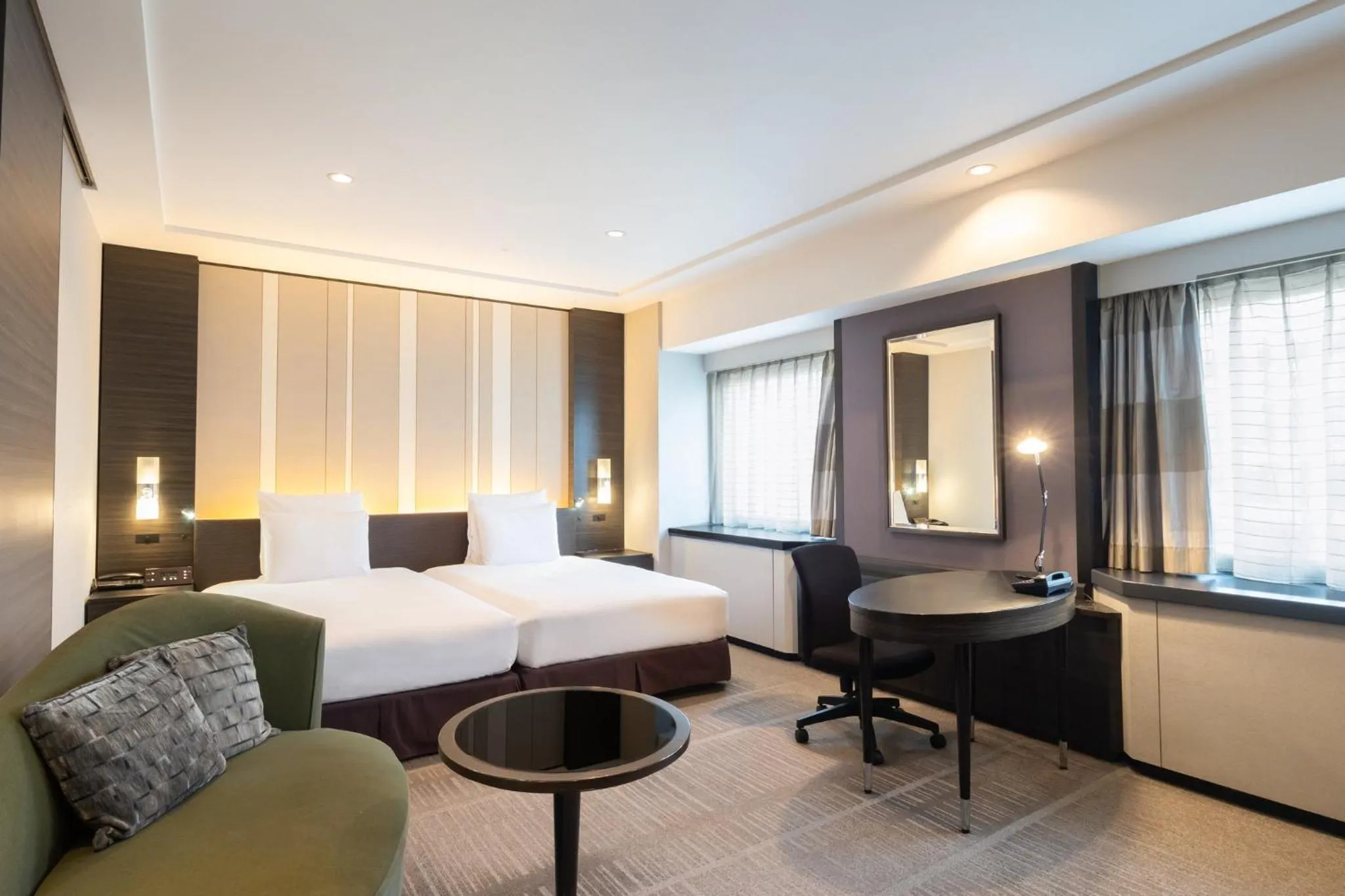 Photo of the whole room, Bed in ANA Crowne Plaza Fukuoka by IHG