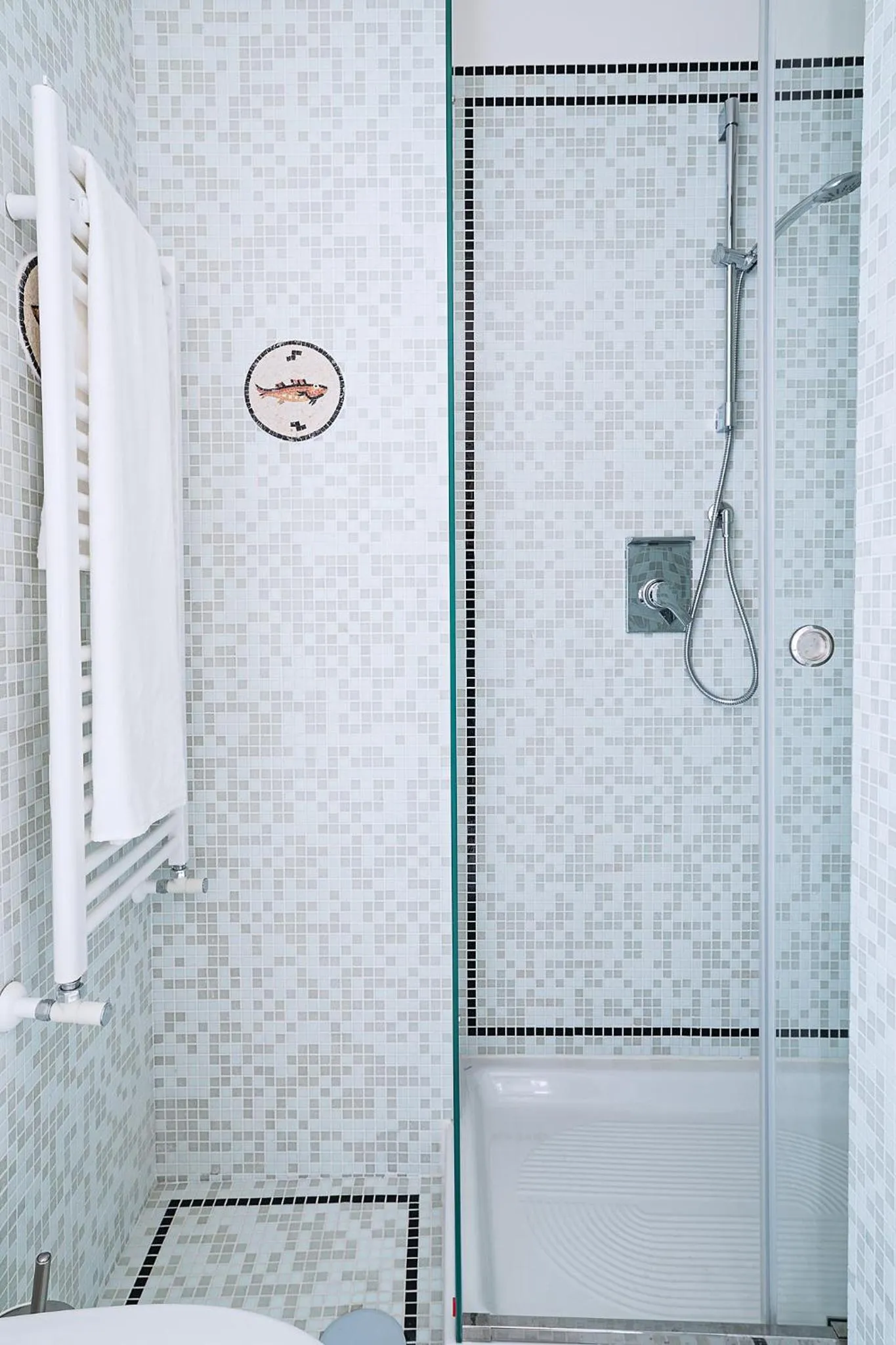 Shower in Donna Giulia, Luxury House