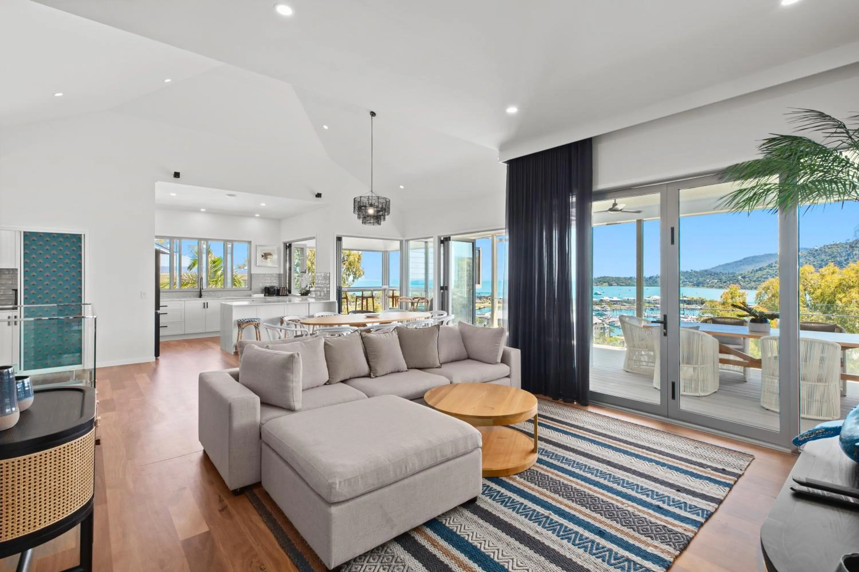 Living room in Club Wyndham Airlie Beach