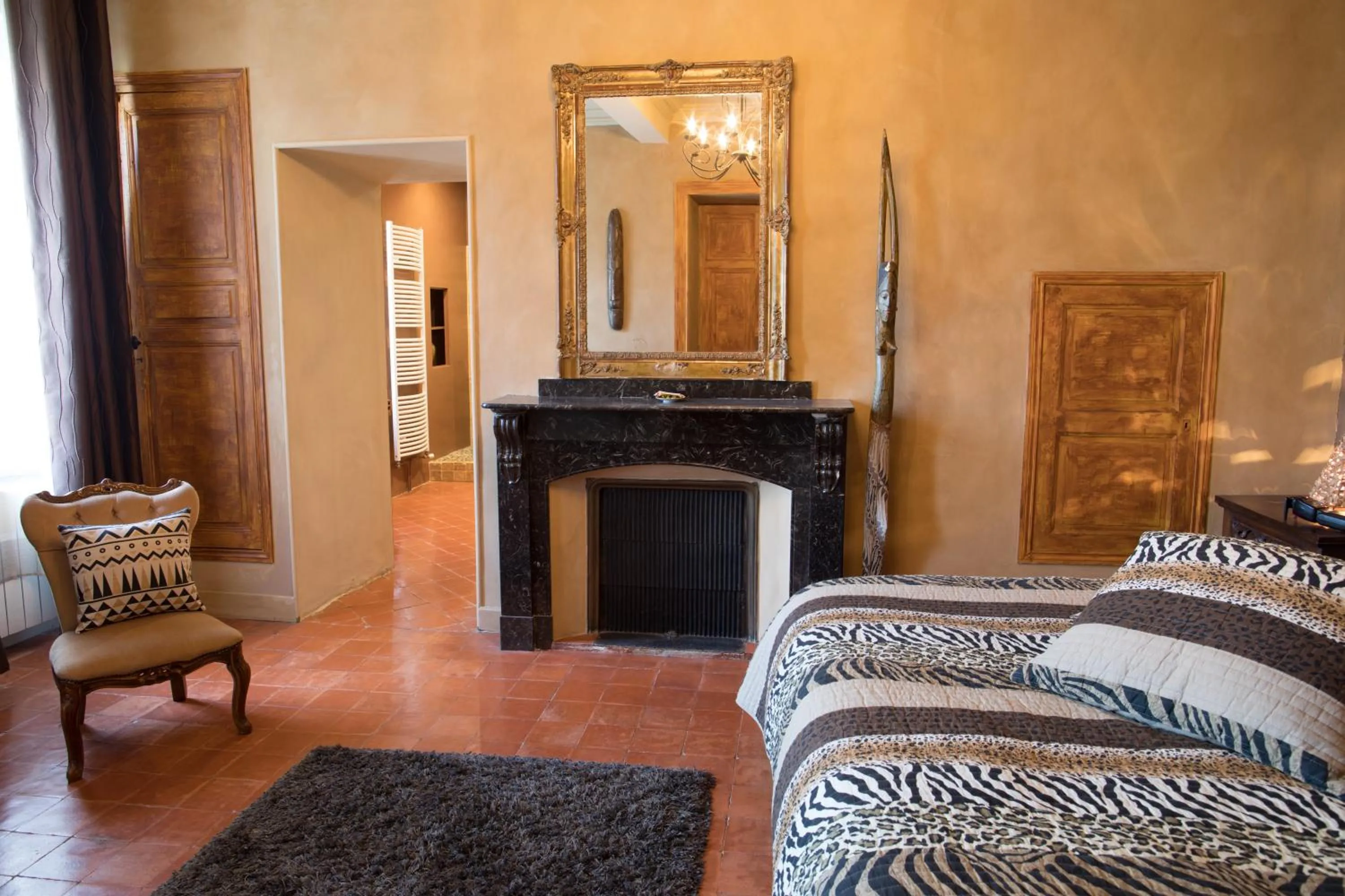 Bedroom, Bed in O'palmier Caché