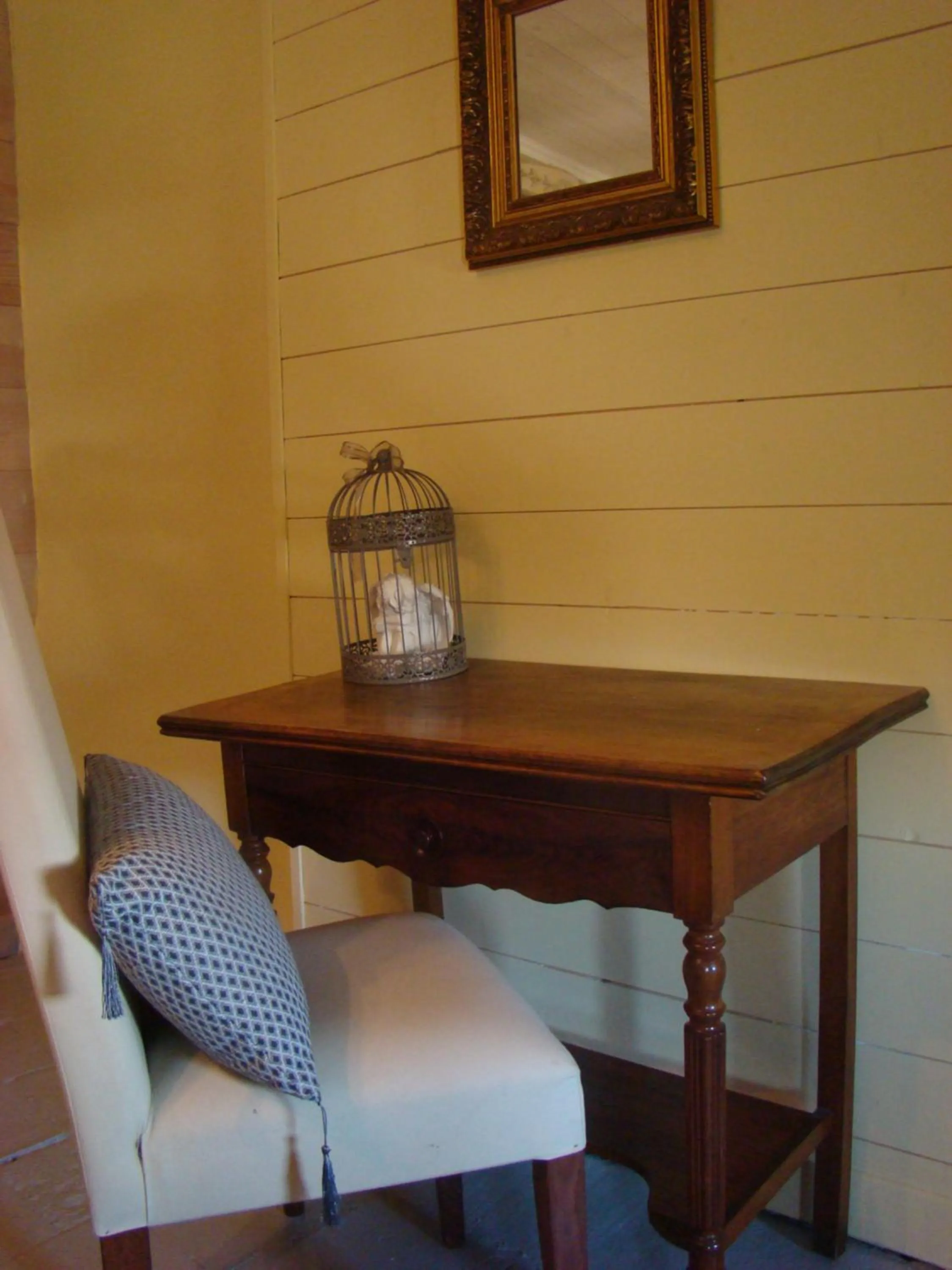 Bedroom in O'palmier Caché