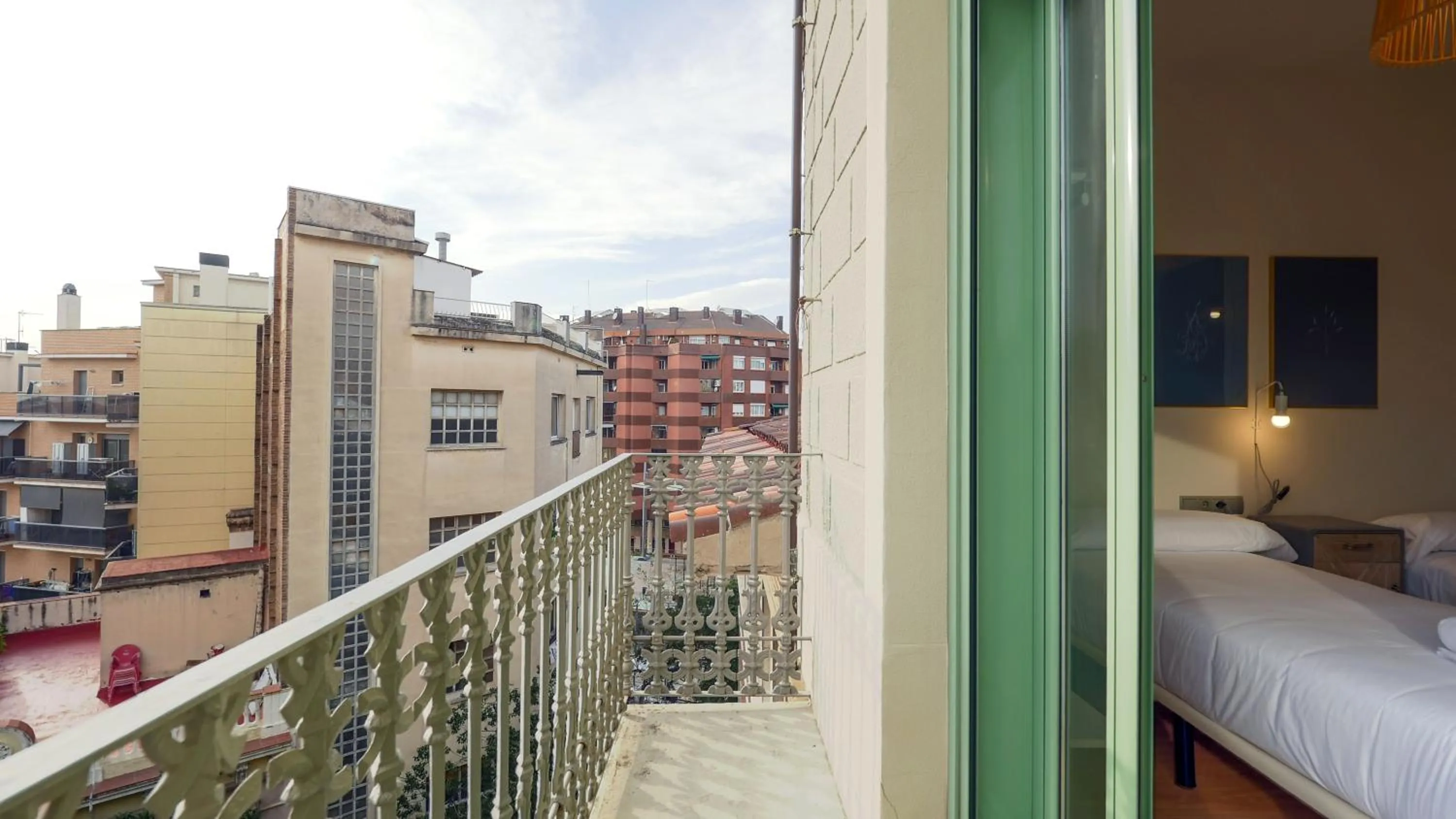 Balcony/Terrace, Bed in Barcelona Sants Station Apartments