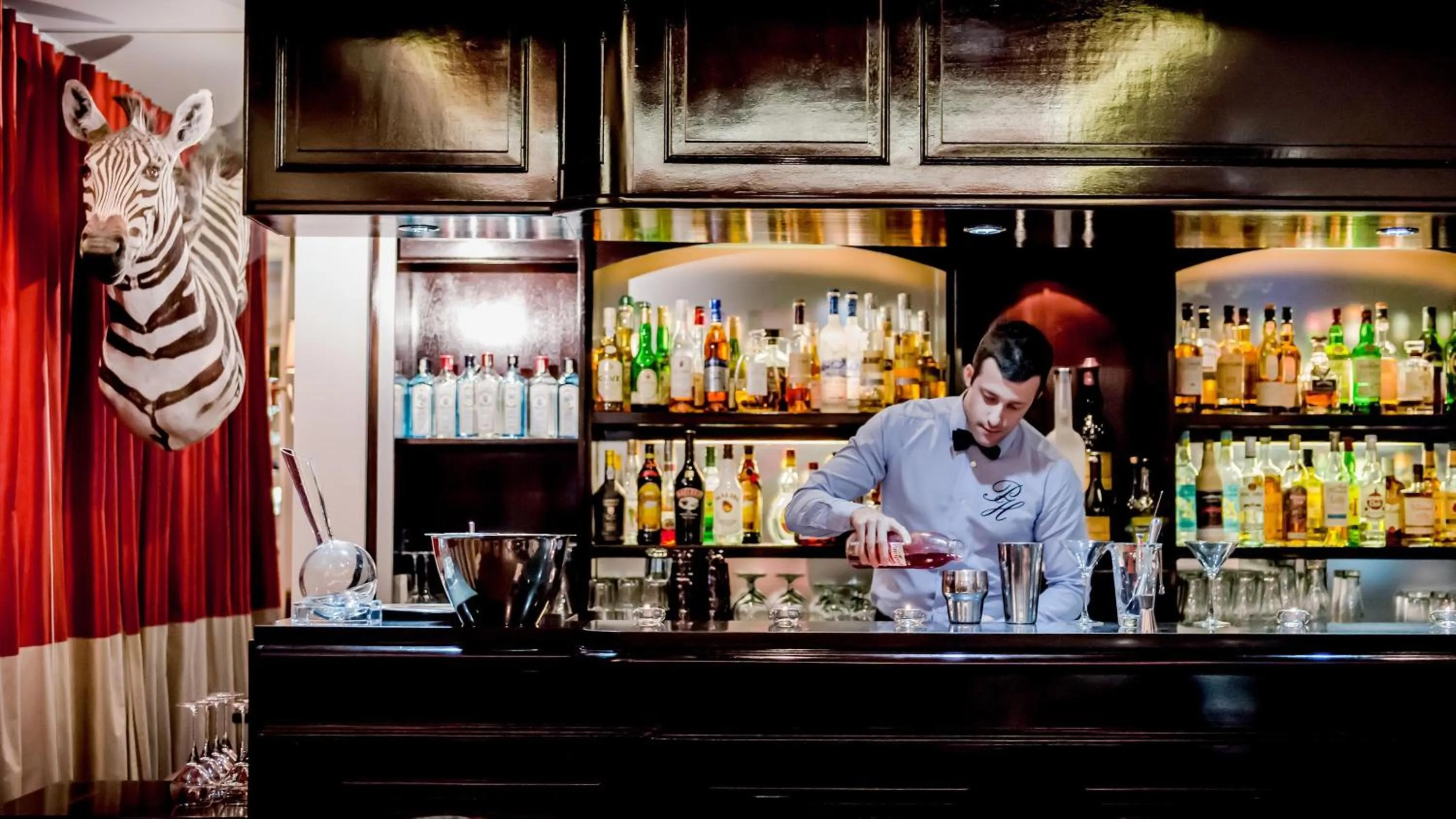 Lounge or bar in Park Hotel Grenoble - MGallery Collection