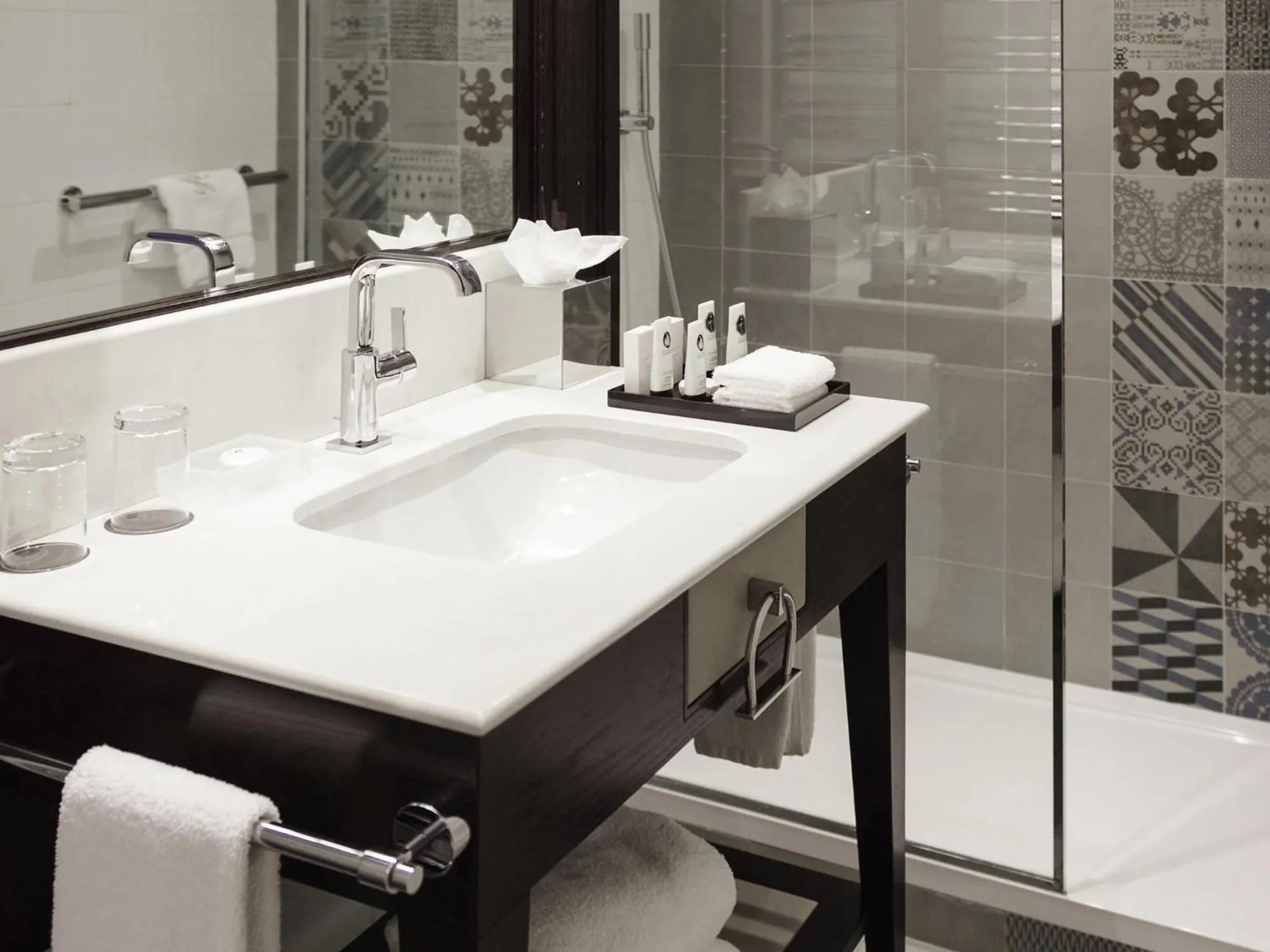 Bedroom in Park Hotel Grenoble - MGallery Collection