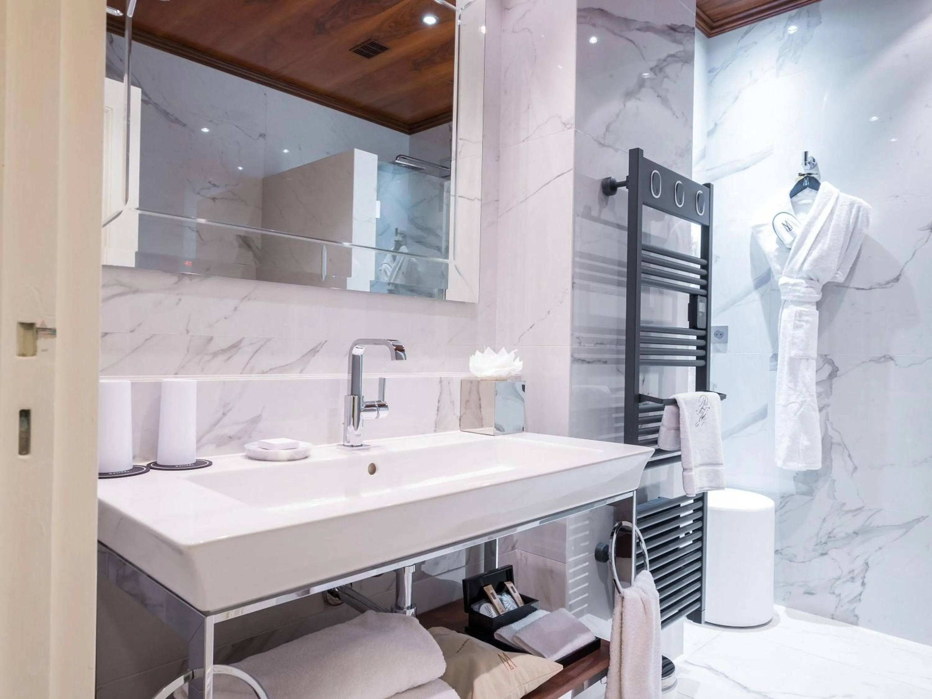 Bedroom in Park Hotel Grenoble - MGallery Collection