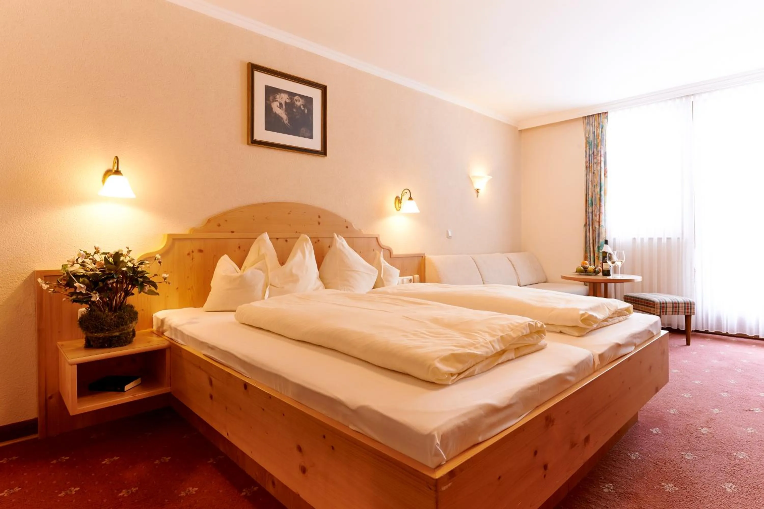 Bedroom, Bed in Landhotel Post