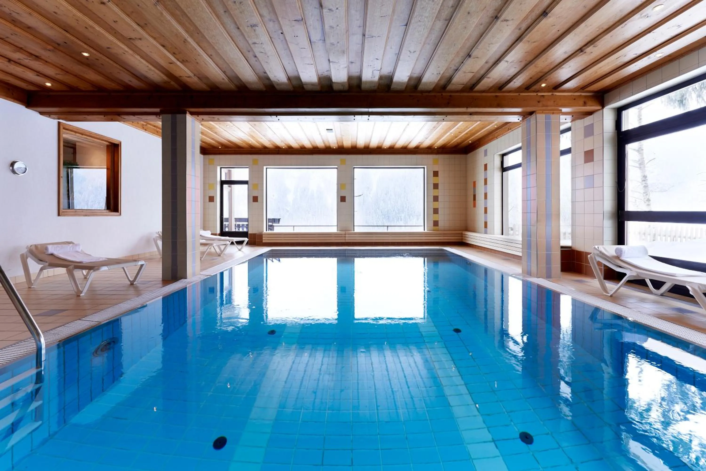 Swimming pool in Landhotel Post