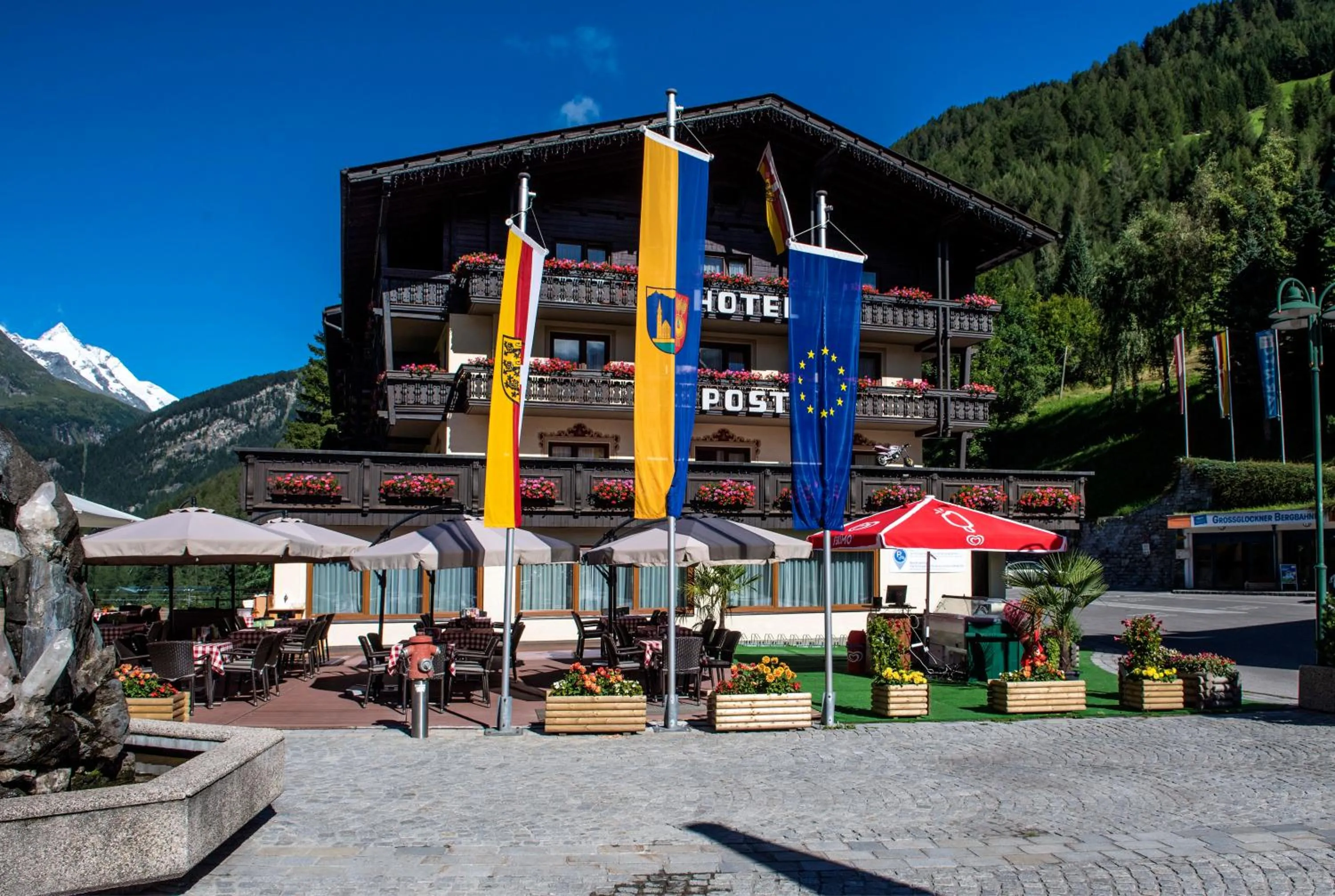 Restaurant/places to eat in Landhotel Post