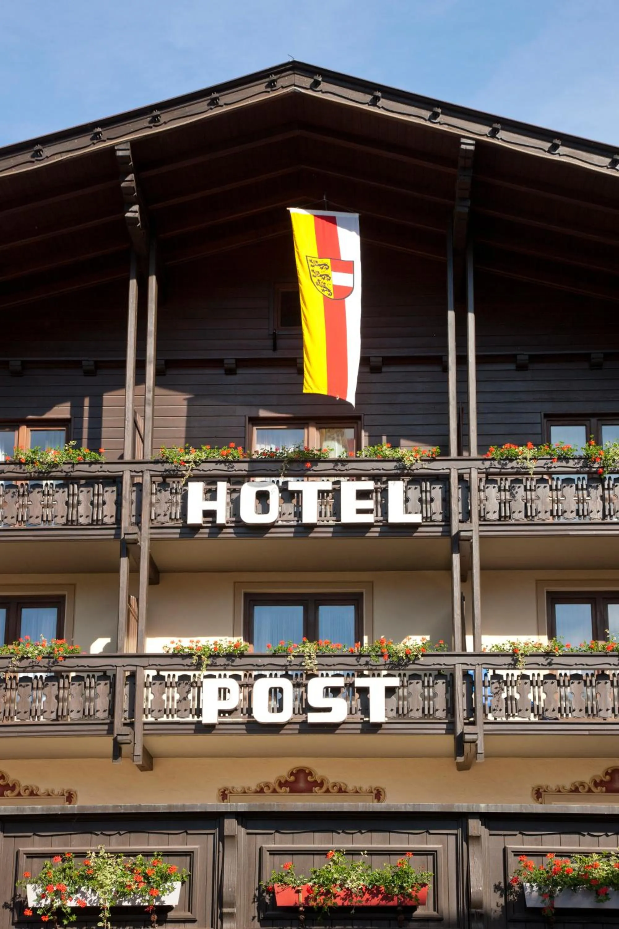 Facade/entrance in Landhotel Post