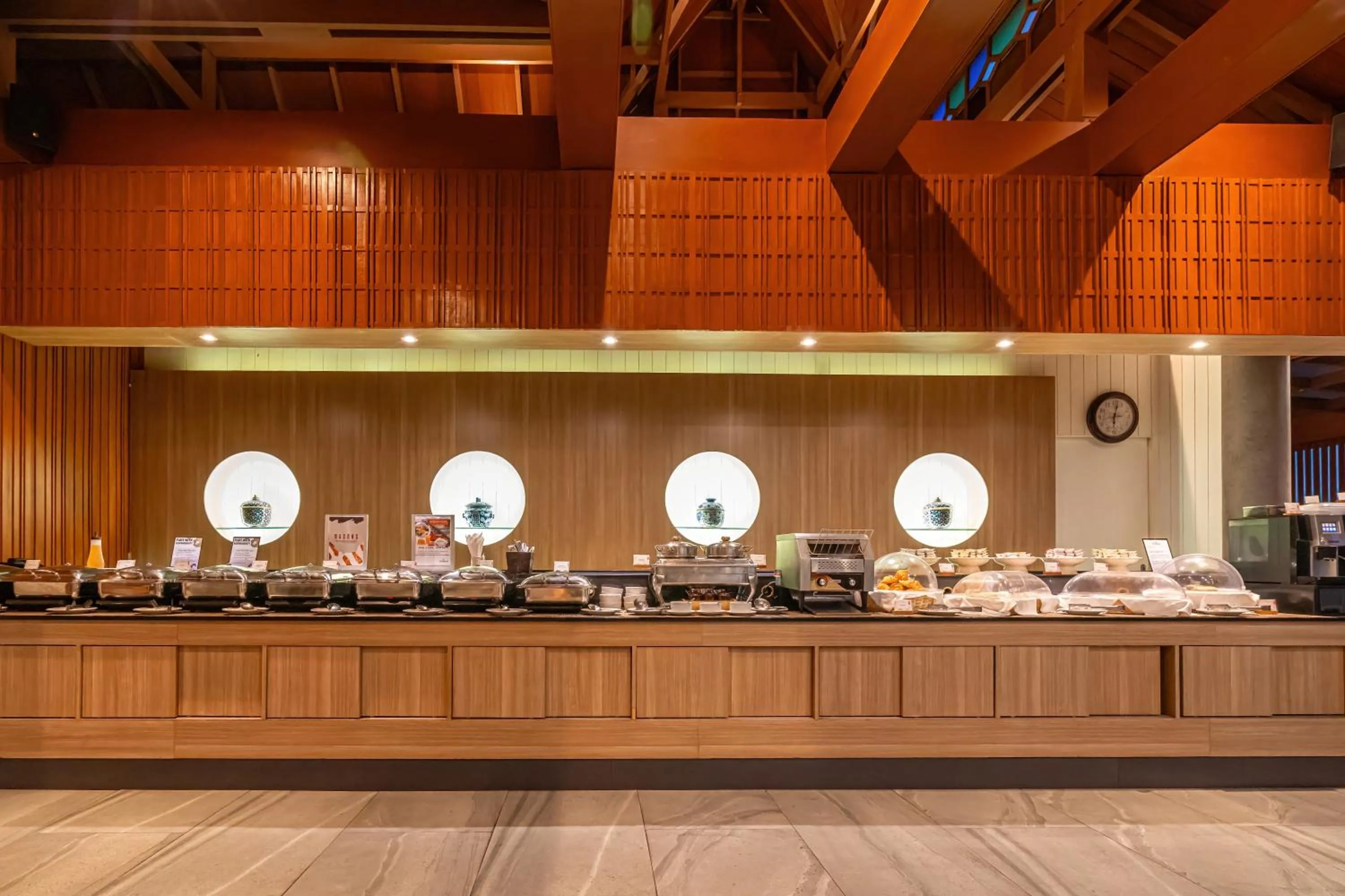 Restaurant/places to eat in Orchidacea Resort - Kata Beach