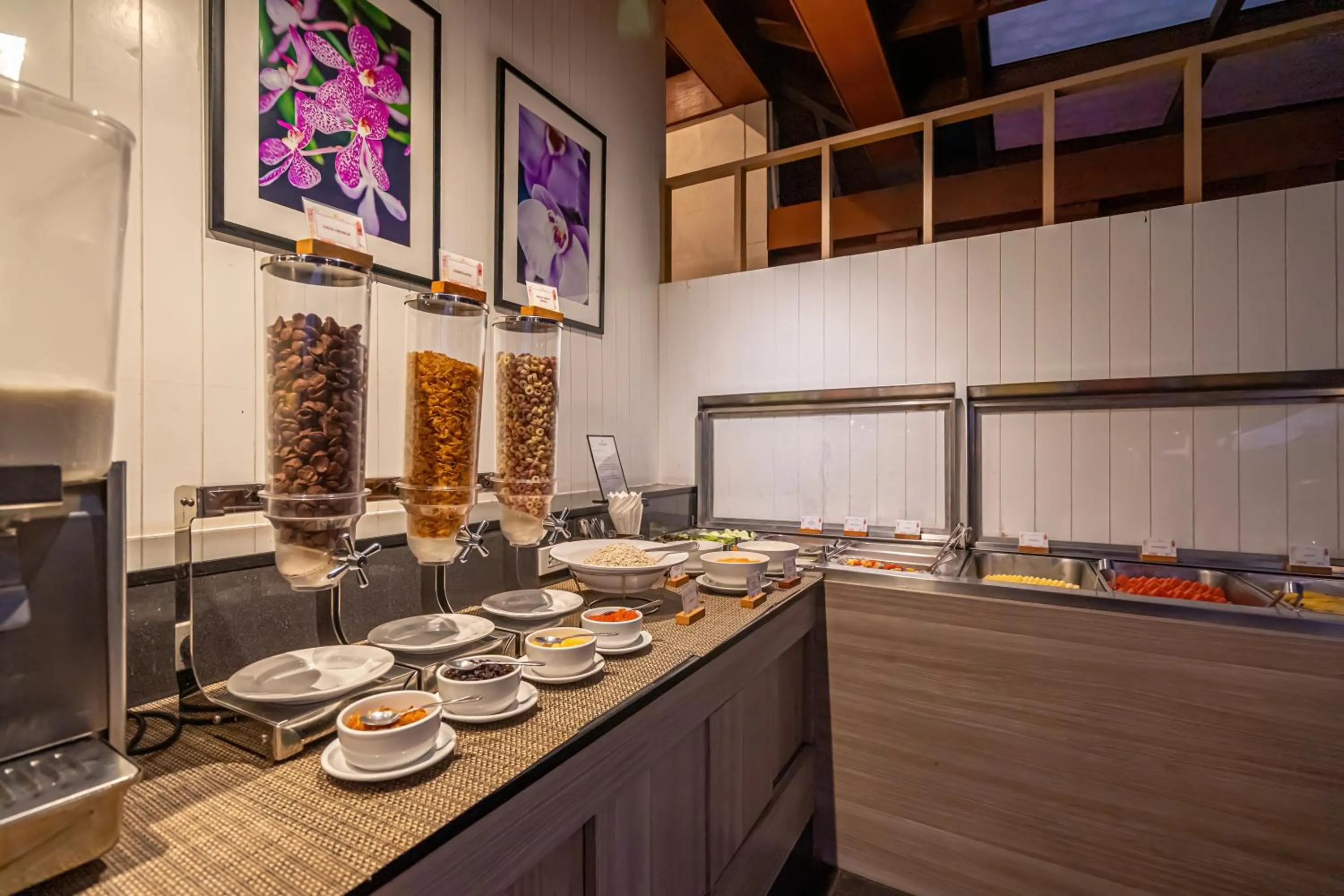 Restaurant/places to eat in Orchidacea Resort - Kata Beach