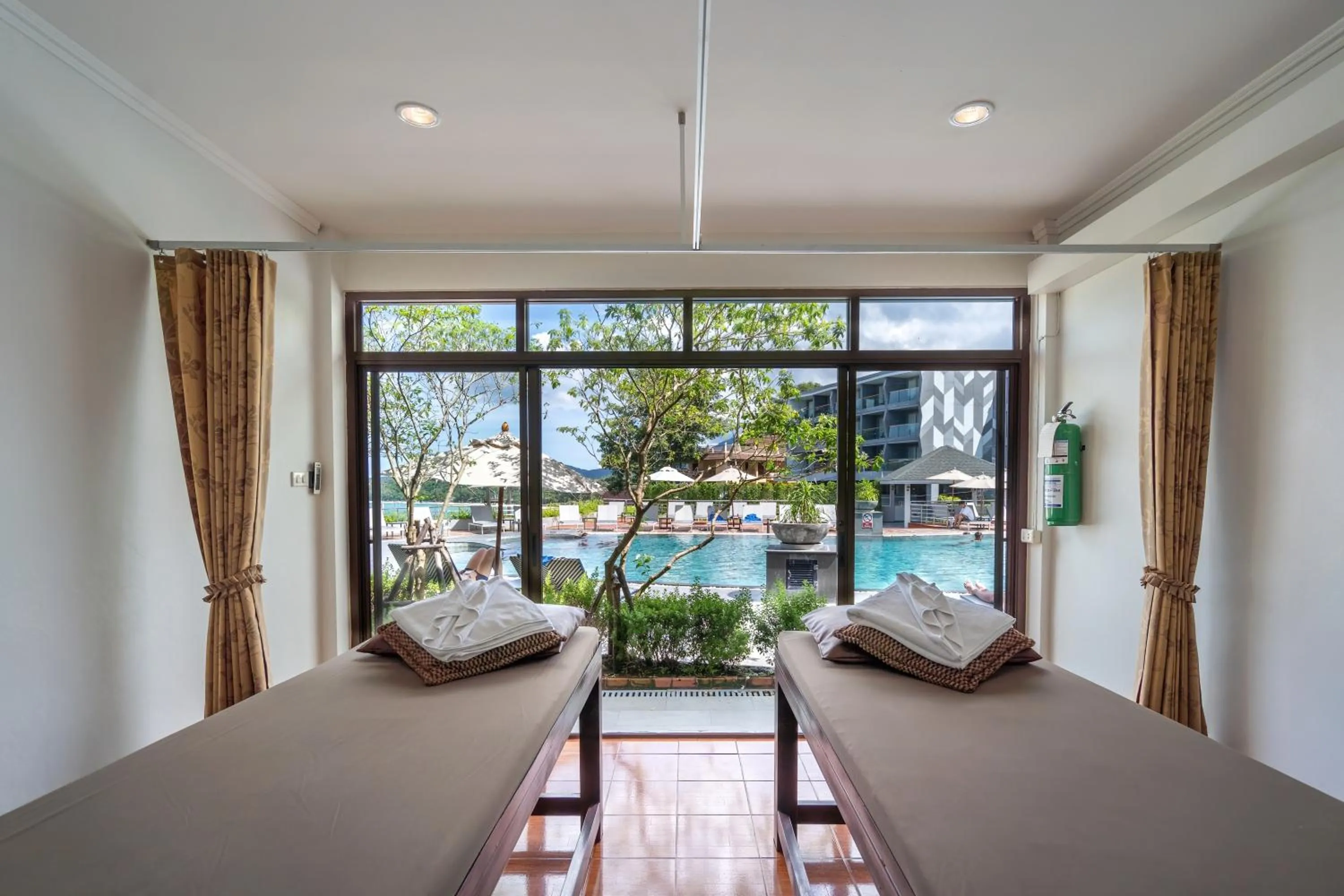 Massage, Bed in Orchidacea Resort - Kata Beach