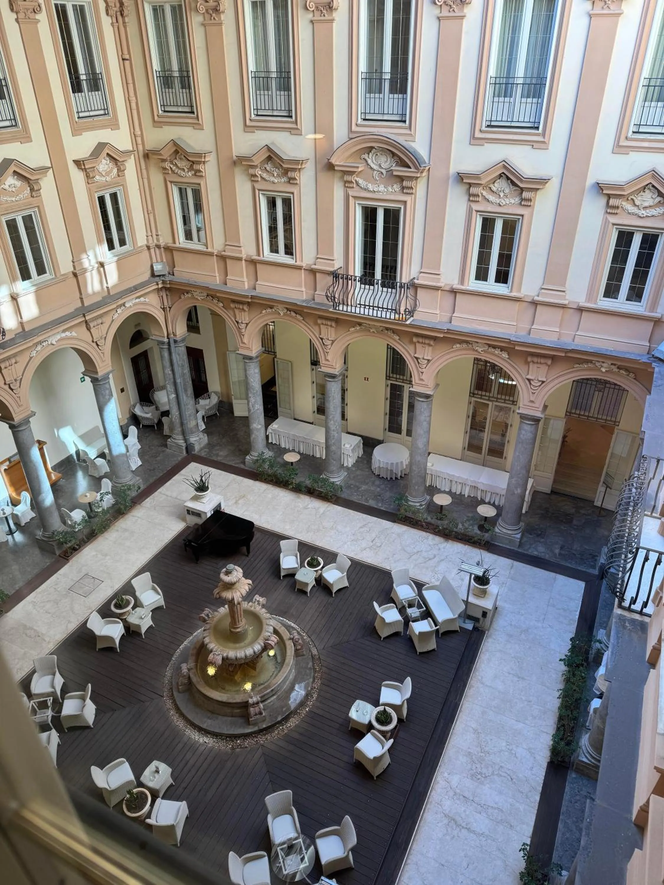 Area and facilities in Grand Hotel Piazza Borsa