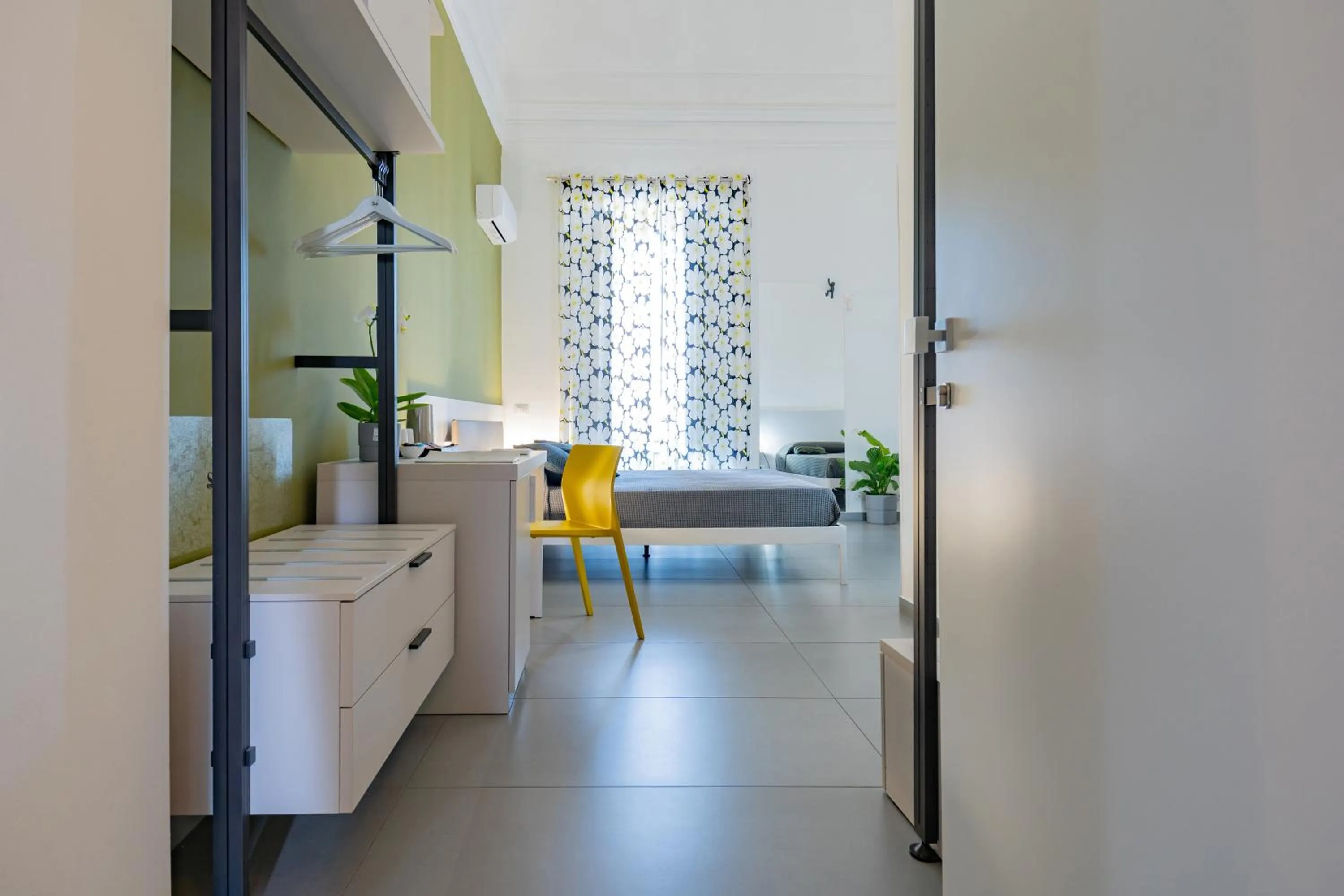 Photo of the whole room in Suite Inn Catania