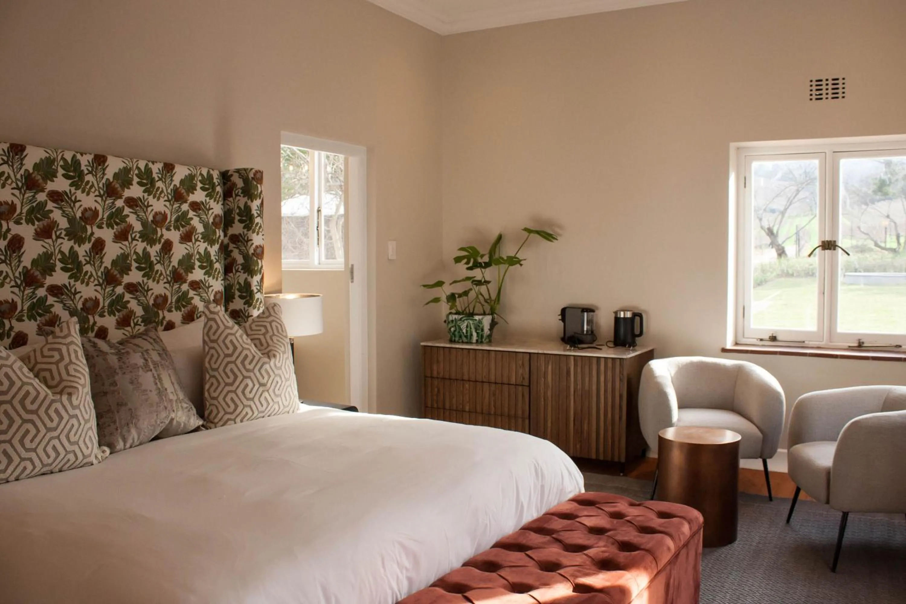 Coffee/tea facilities, Bed in Laborie Estate