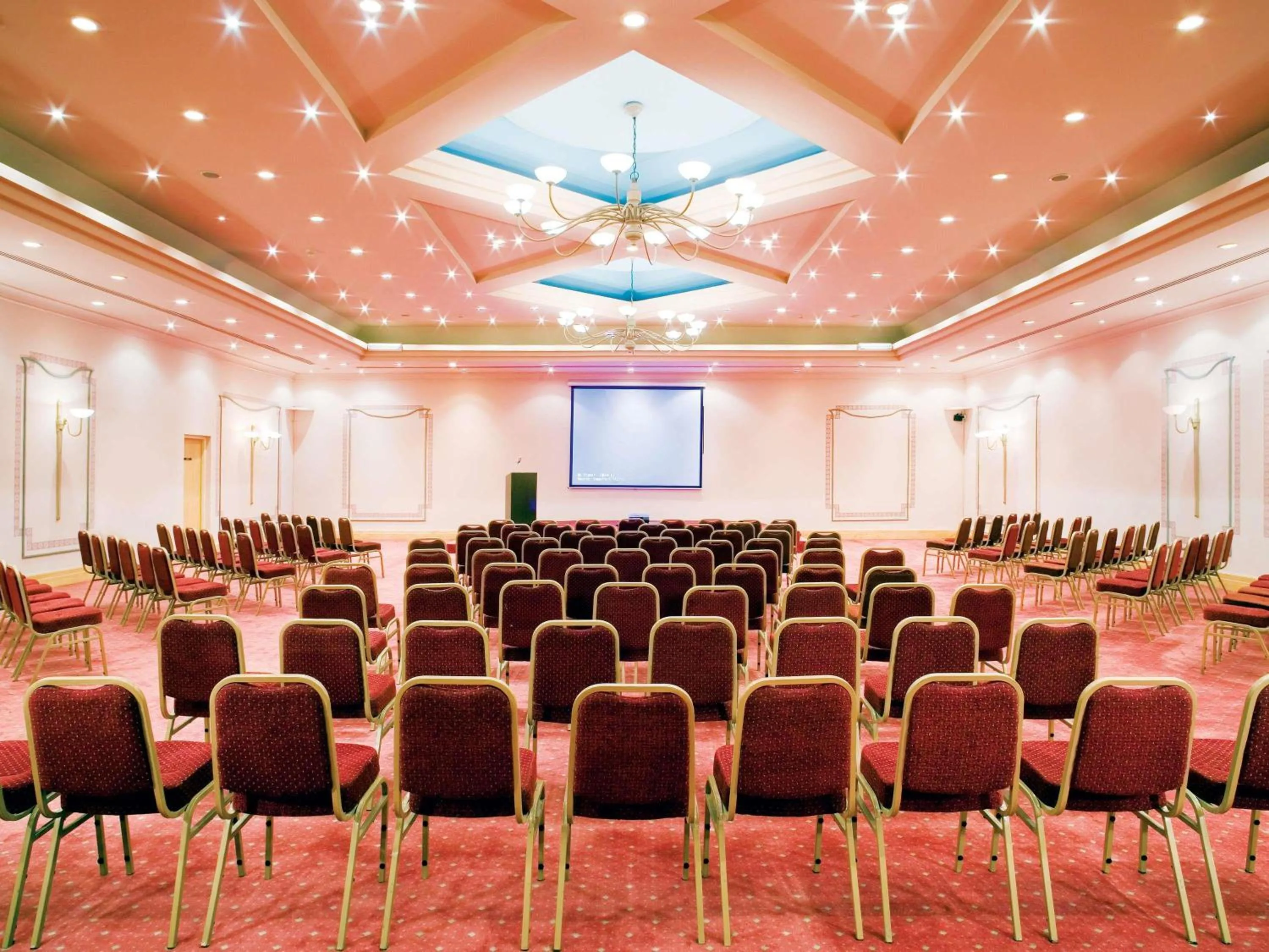 Meeting/conference room in Movenpick Resort & Spa El Gouna