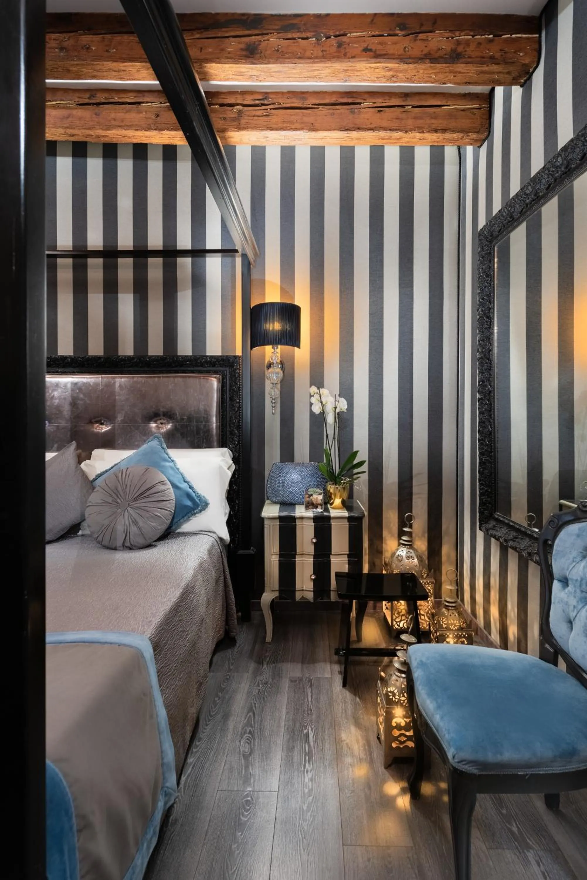 Decorative detail in Ad Place Venice