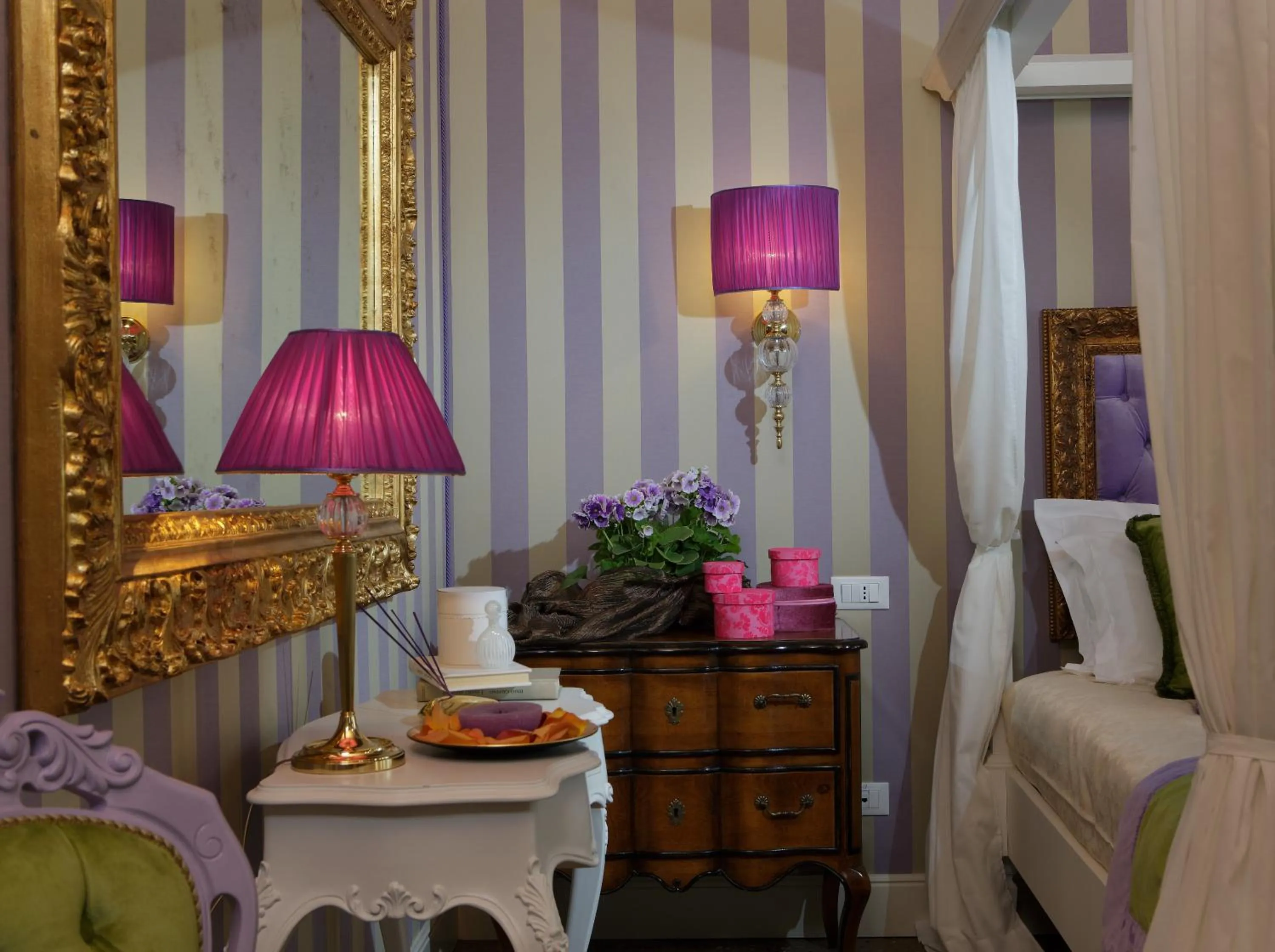 Decorative detail in Ad Place Venice