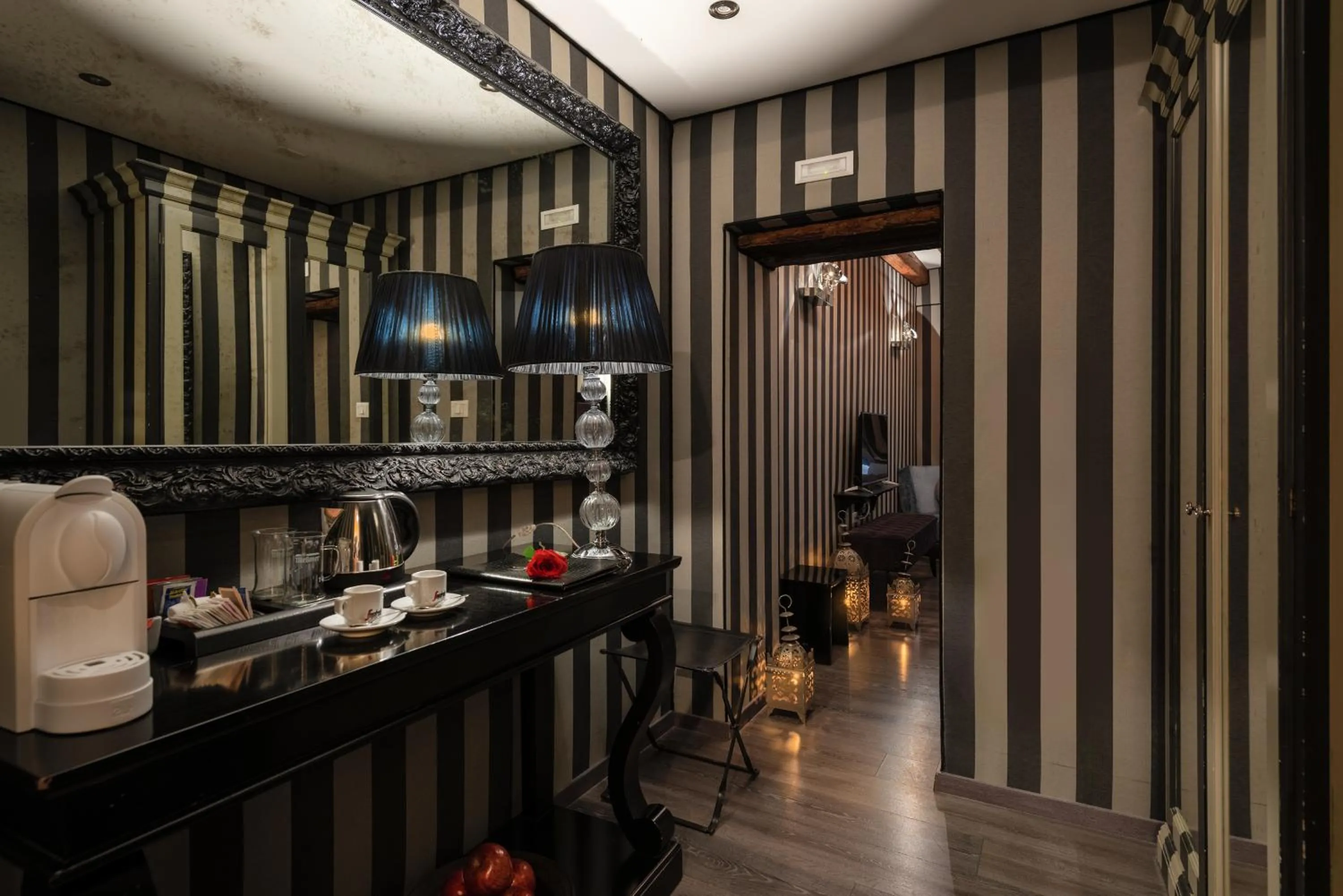 Coffee/tea facilities in Ad Place Venice