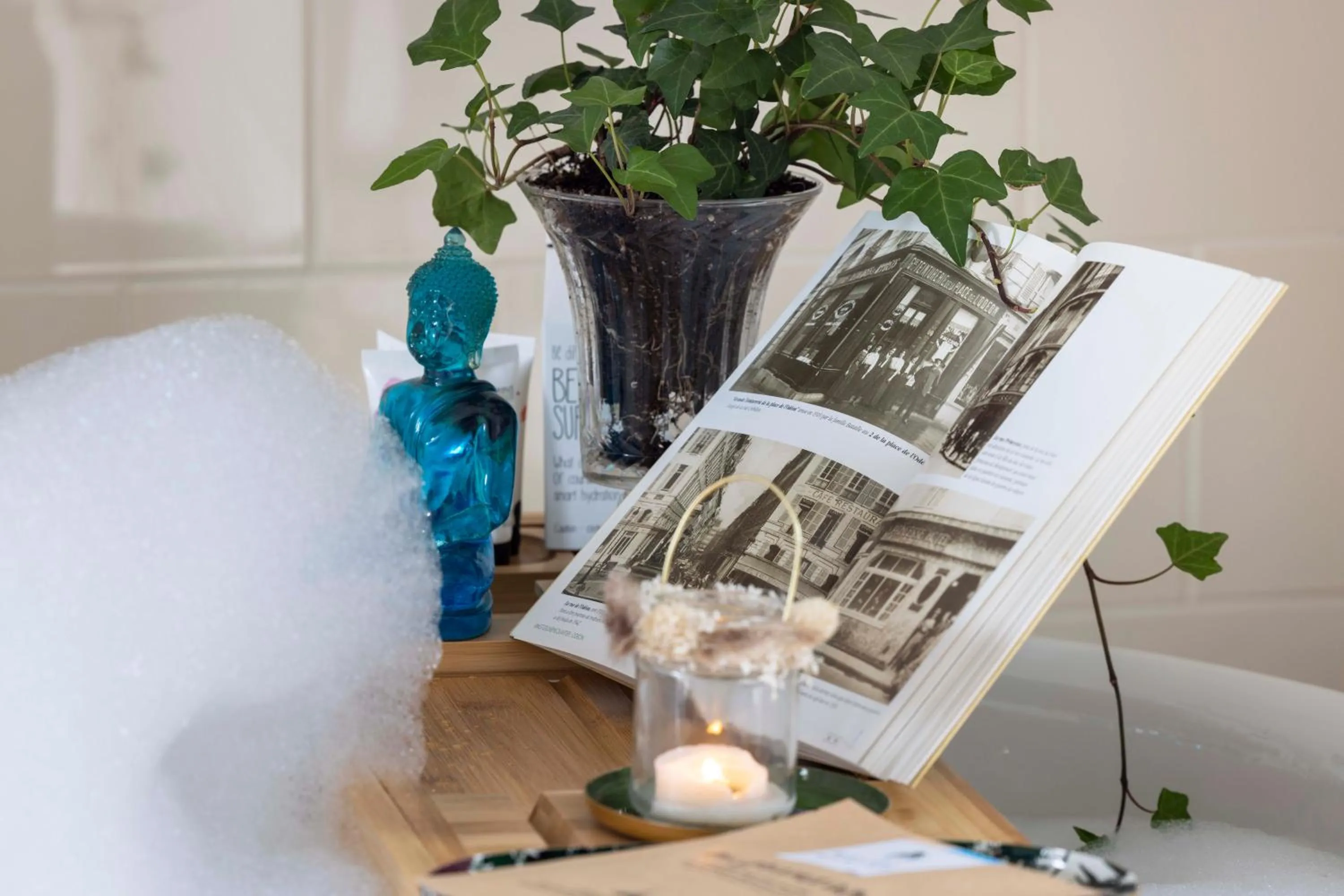 Decorative detail in Welcome Hotel