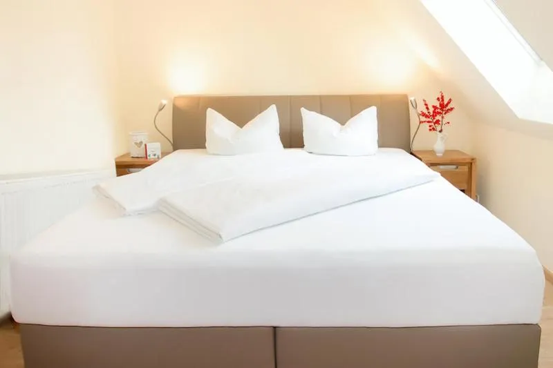 Two-Bedroom Apartment in Hotel & Restaurant Waldblick