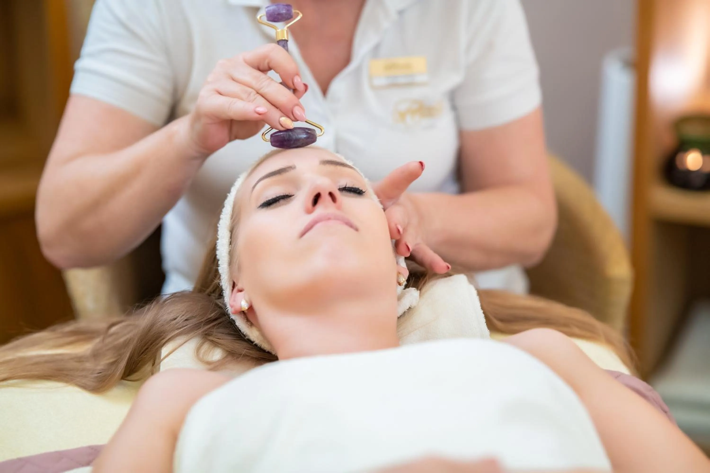 Massage in La Contessa Castle Hotel