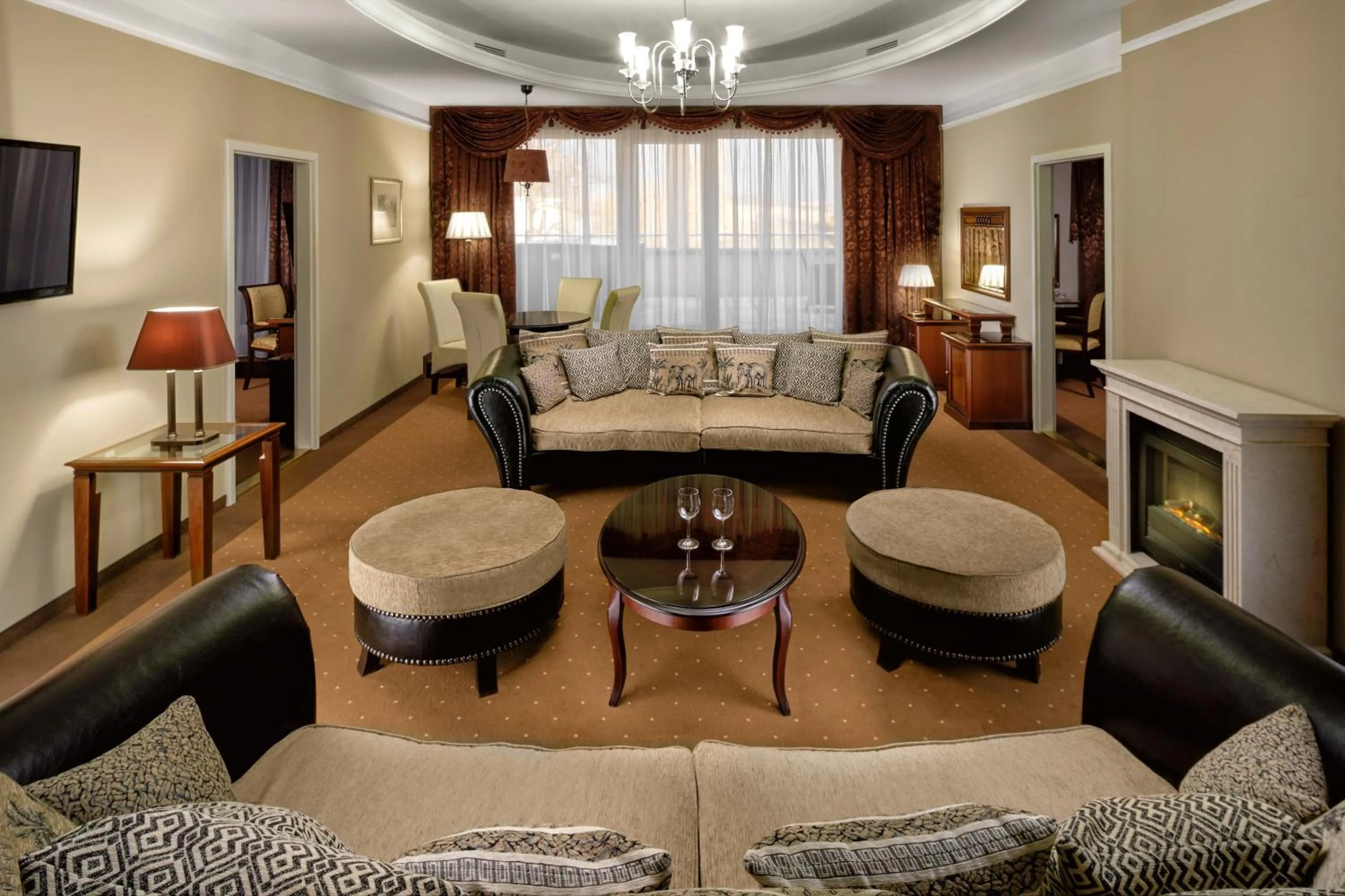 Living room in La Contessa Castle Hotel