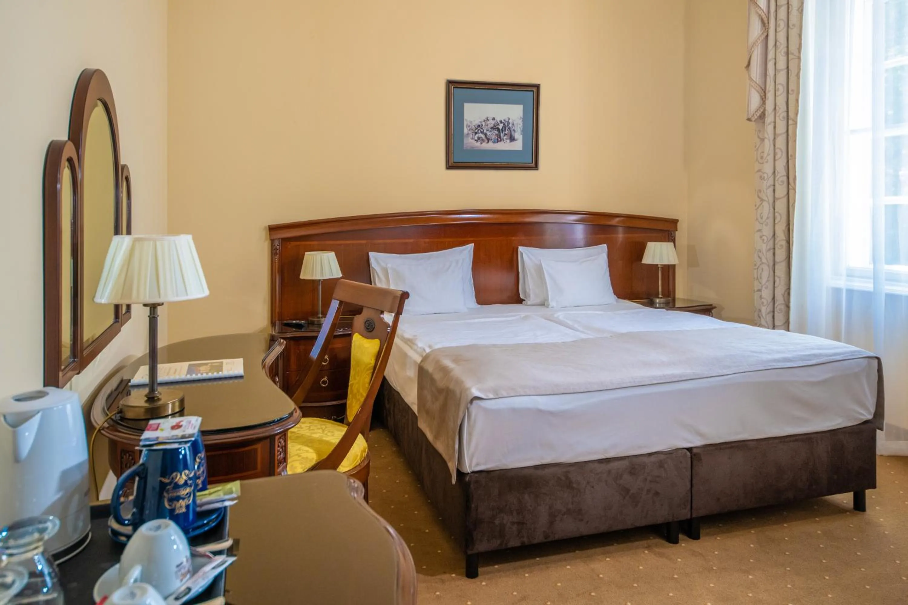 Bedroom, Bed in La Contessa Castle Hotel