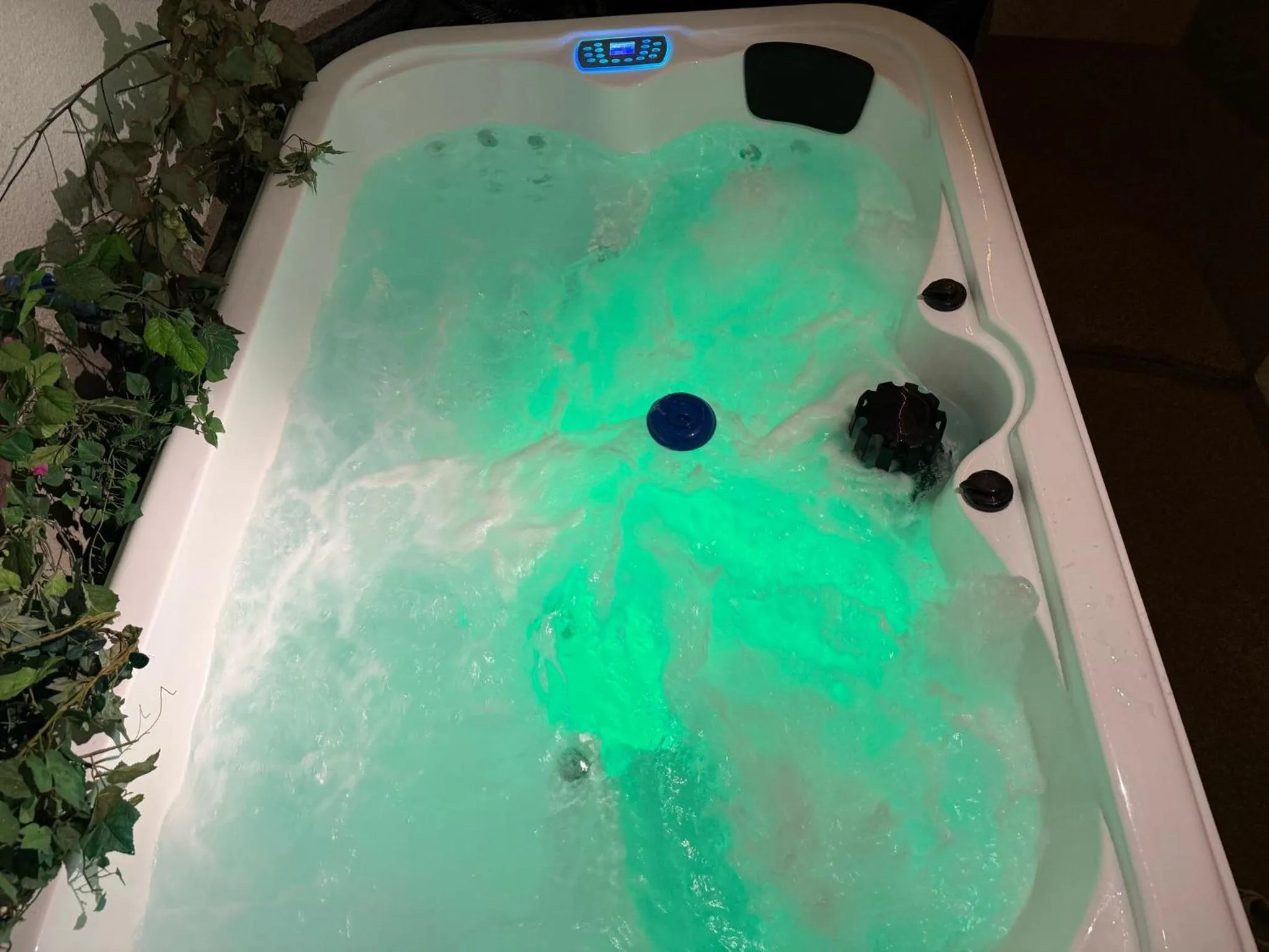 Hot Tub in Hotel Marianna