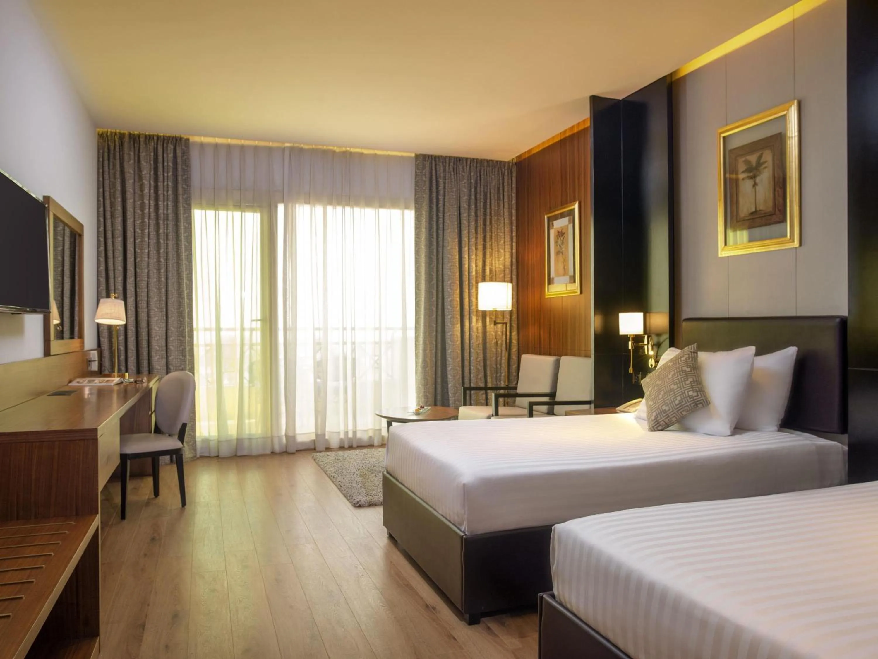 Bedroom, Bed in Mövenpick Hotel Cairo - Media City