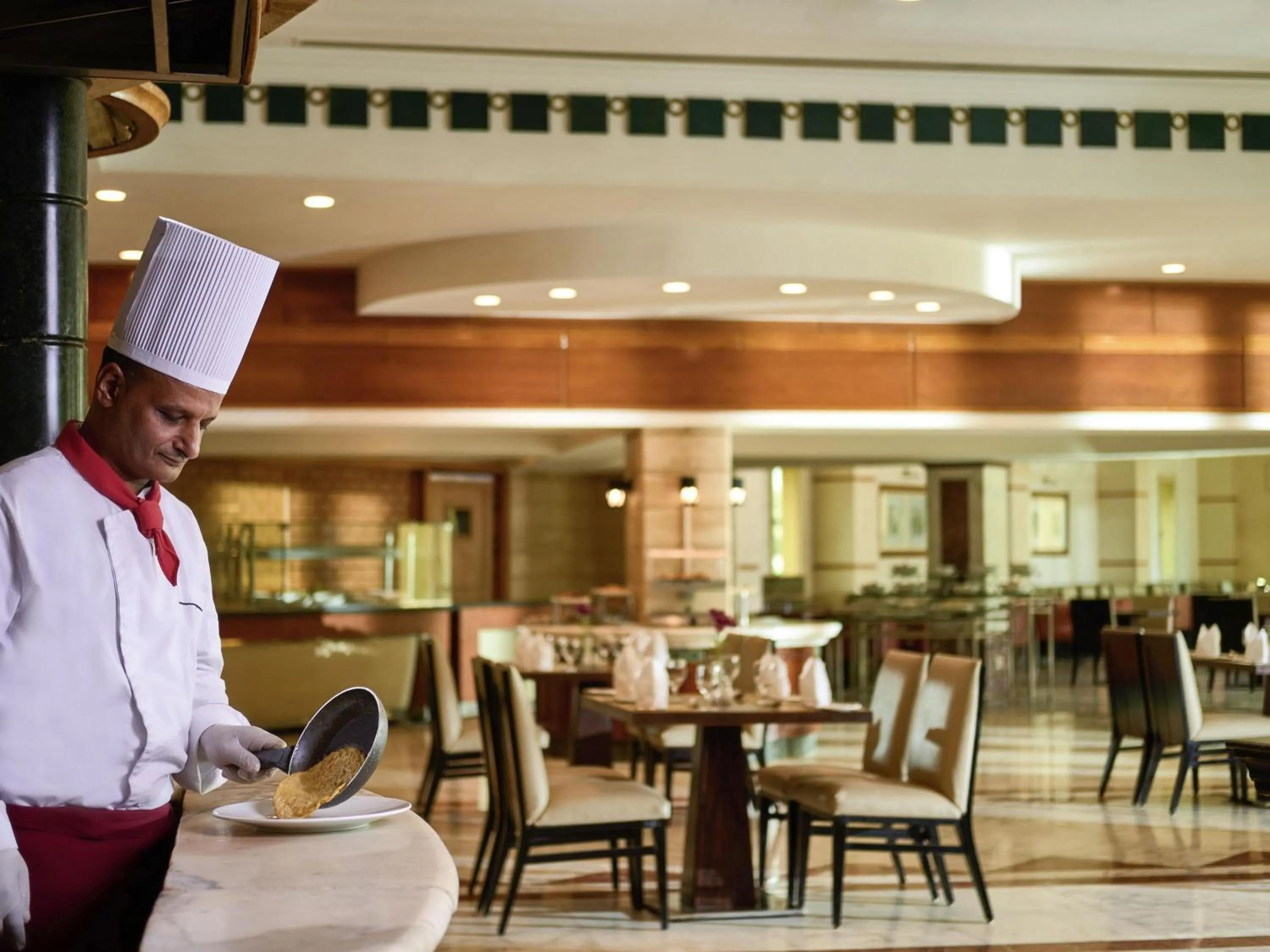 Restaurant/places to eat in Mövenpick Hotel Cairo - Media City