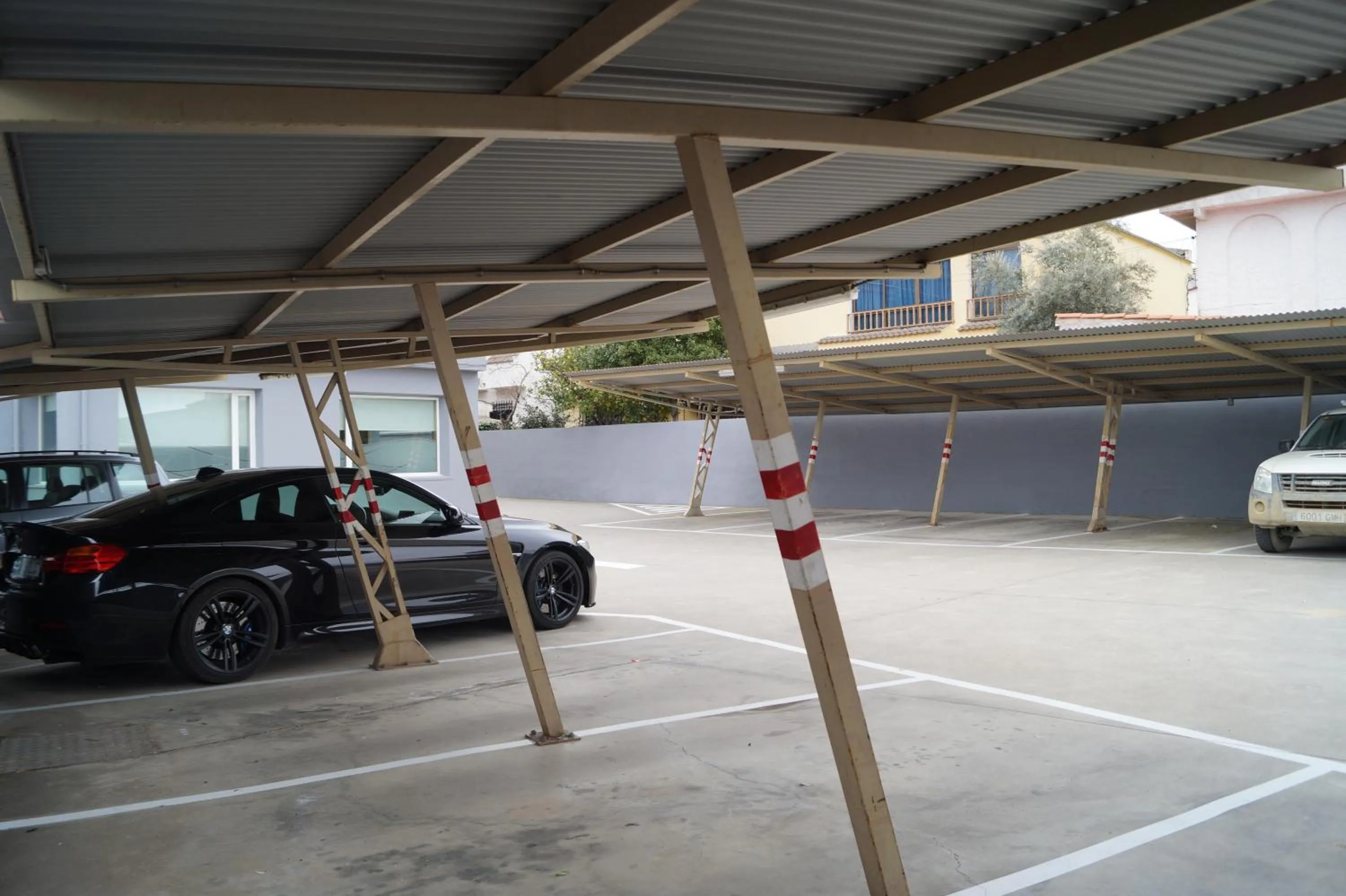 Parking in Hostal Real