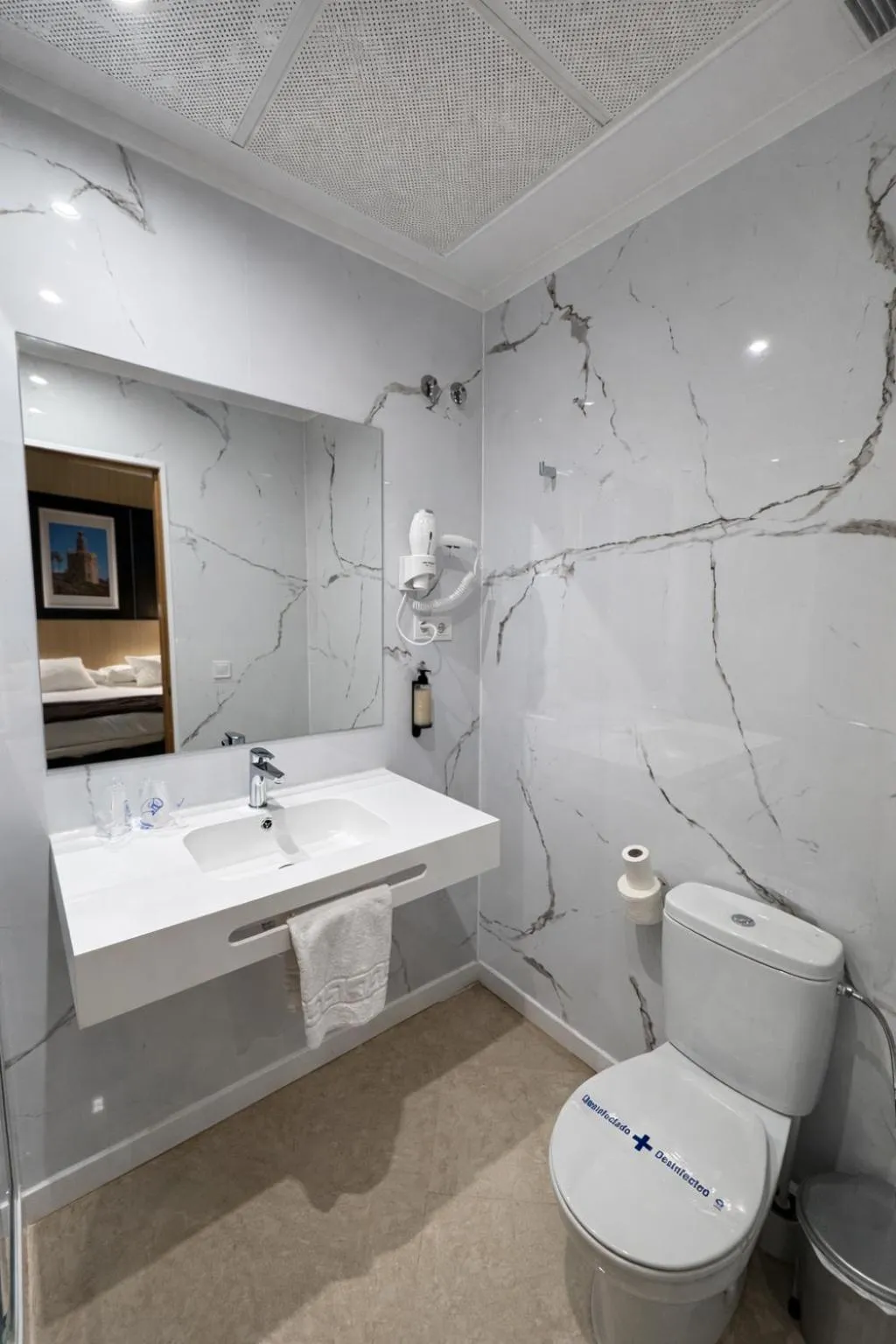 Bathroom in Hotel Duquesa