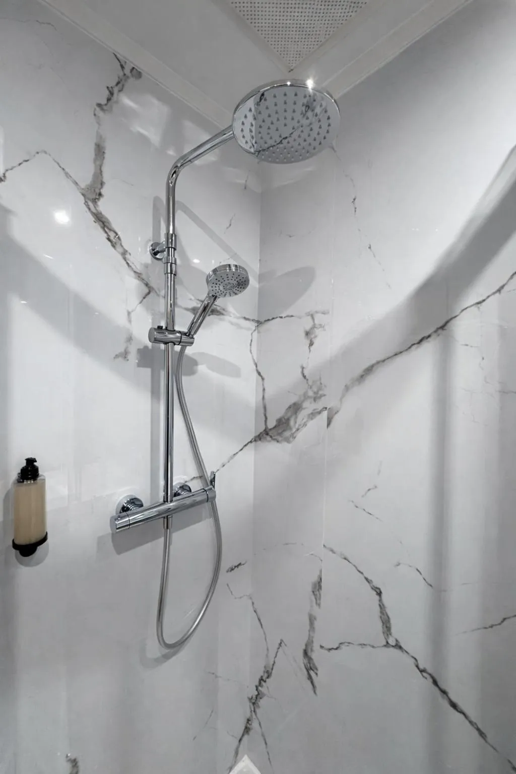 Bathroom in Hotel Duquesa