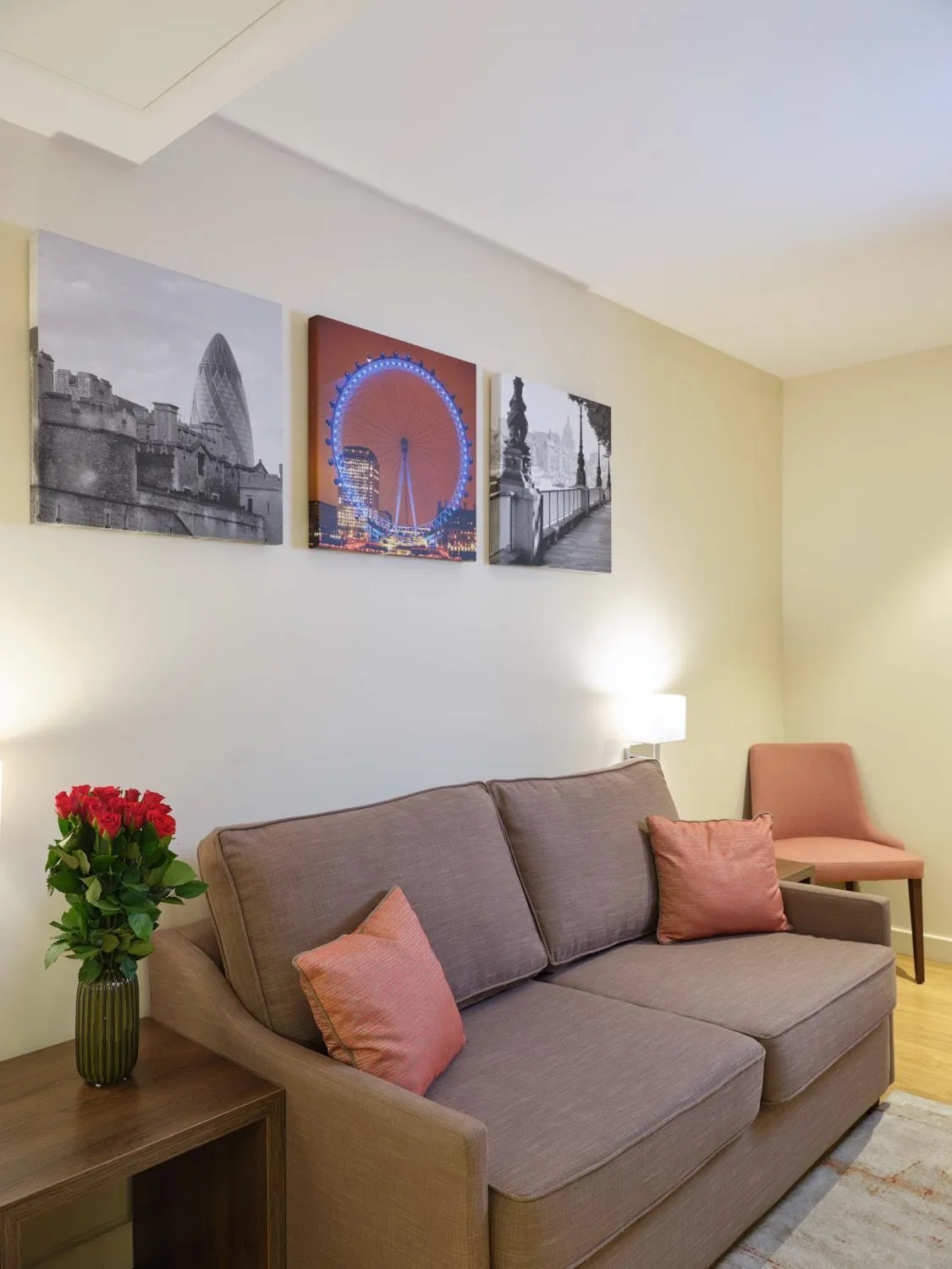 Living room in Marlin Waterloo