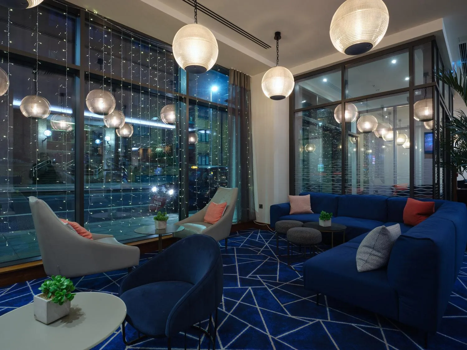 Lobby or reception in Marlin Waterloo