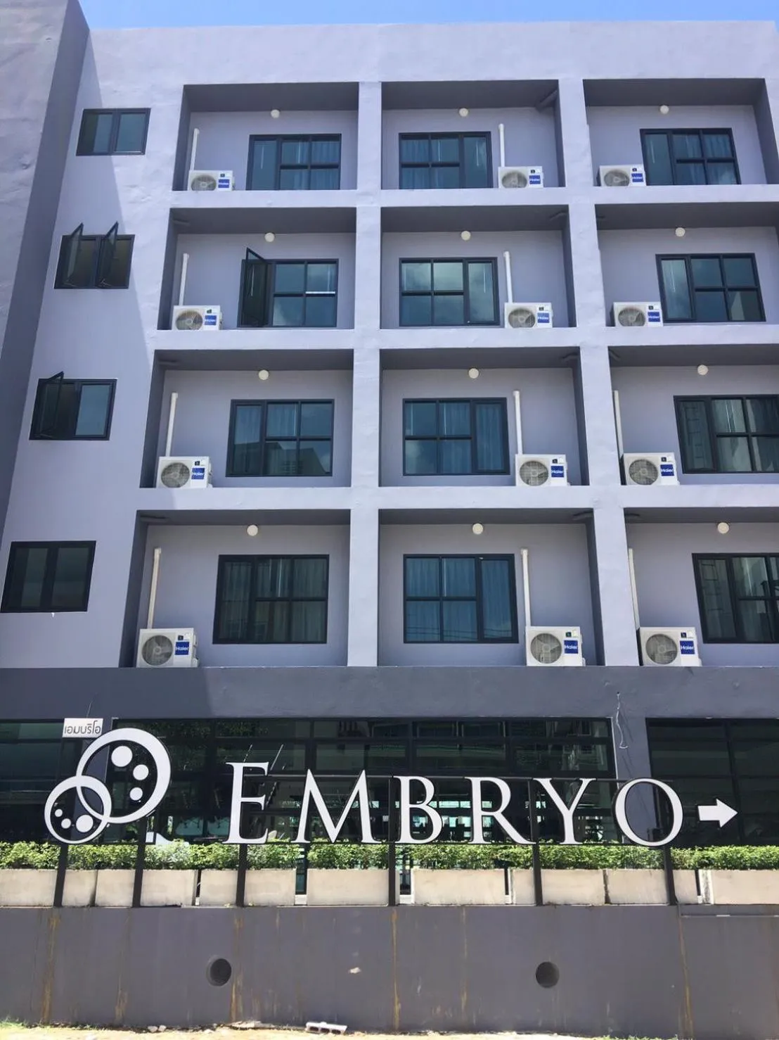 Facade/entrance in Embryo Hotel