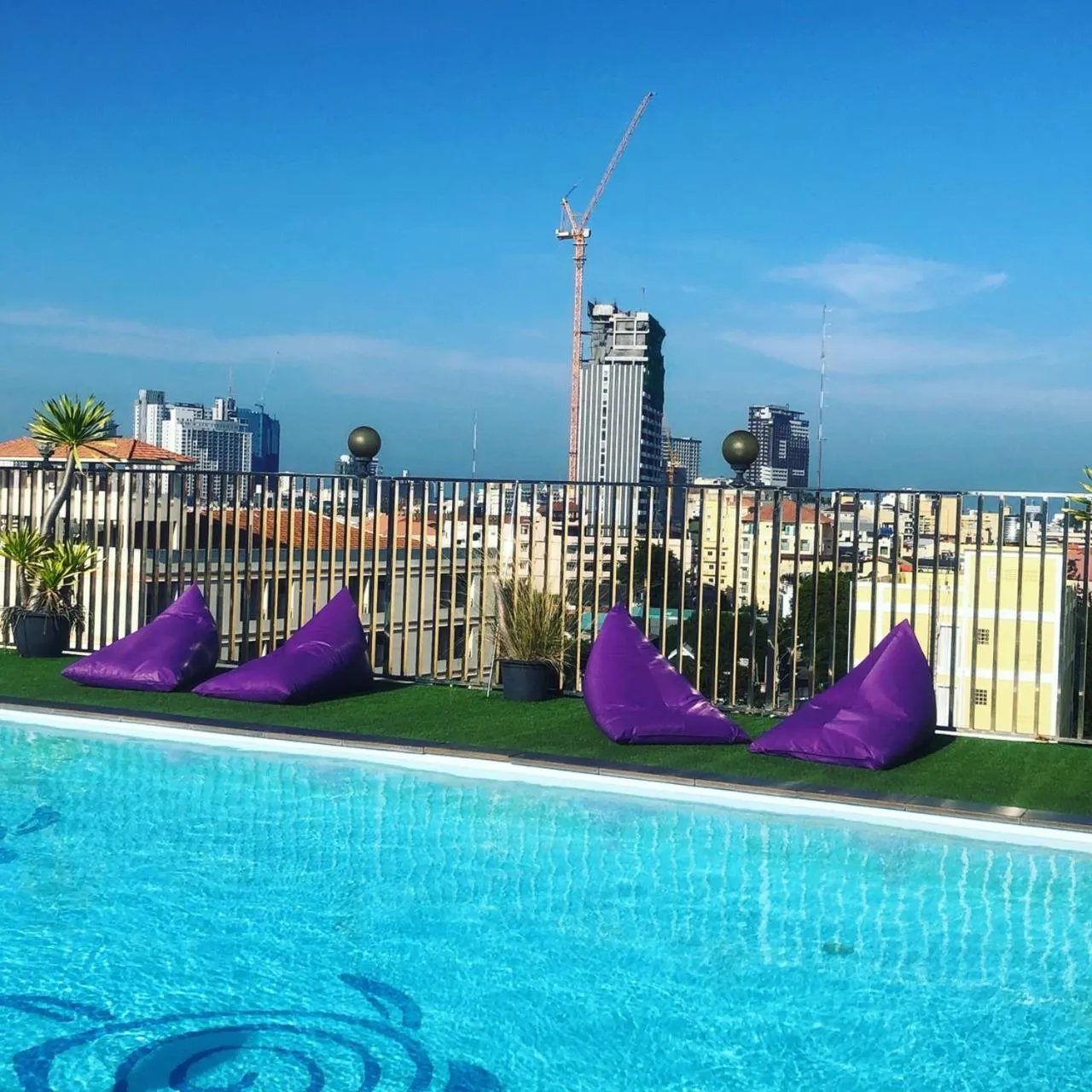 Swimming pool in Embryo Hotel