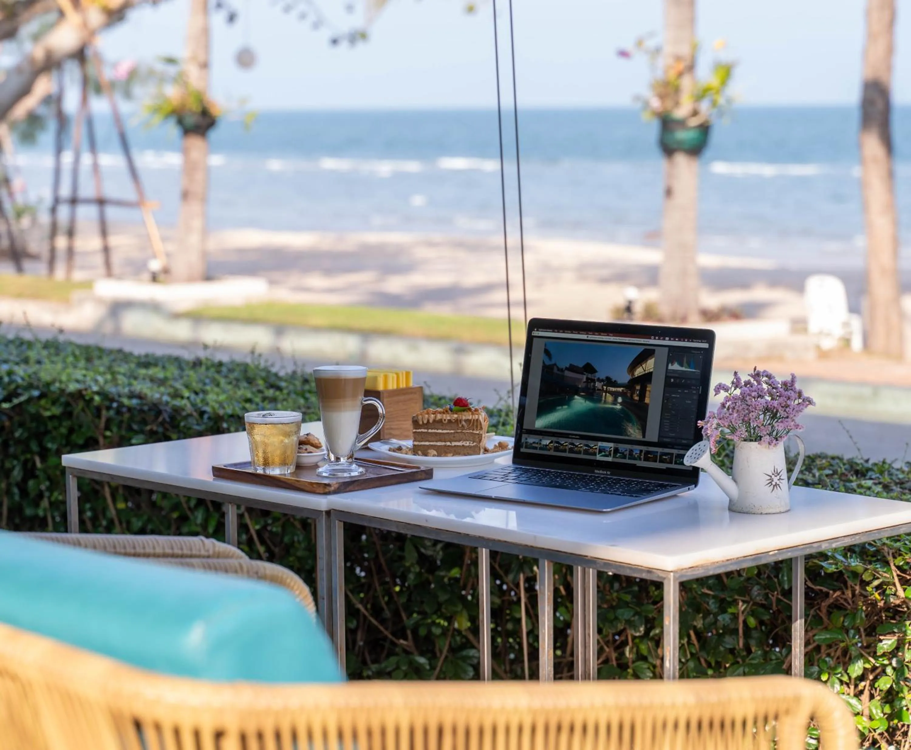 Restaurant/places to eat in Springfield @Sea Resort & Spa