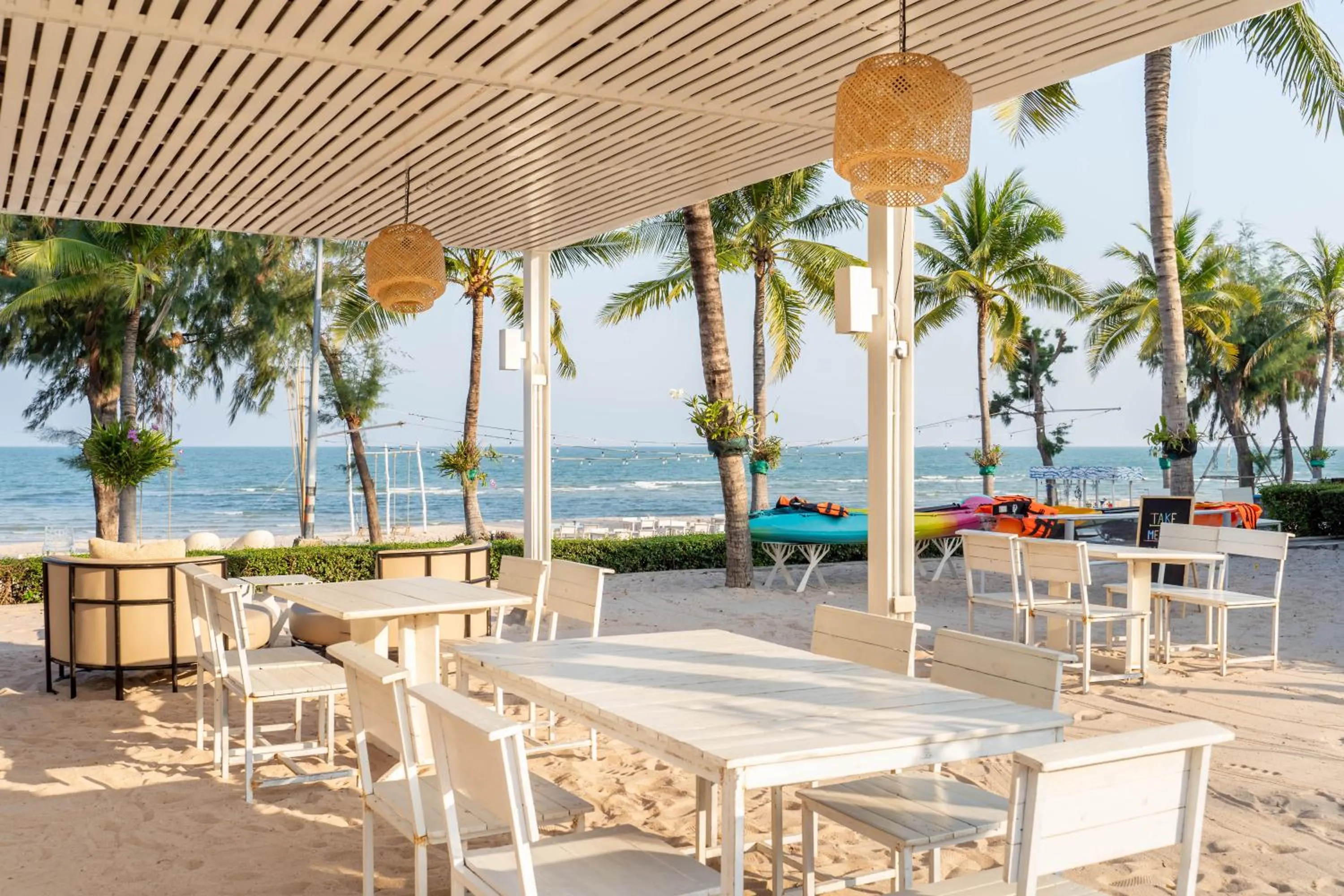 Restaurant/places to eat in Springfield @Sea Resort & Spa