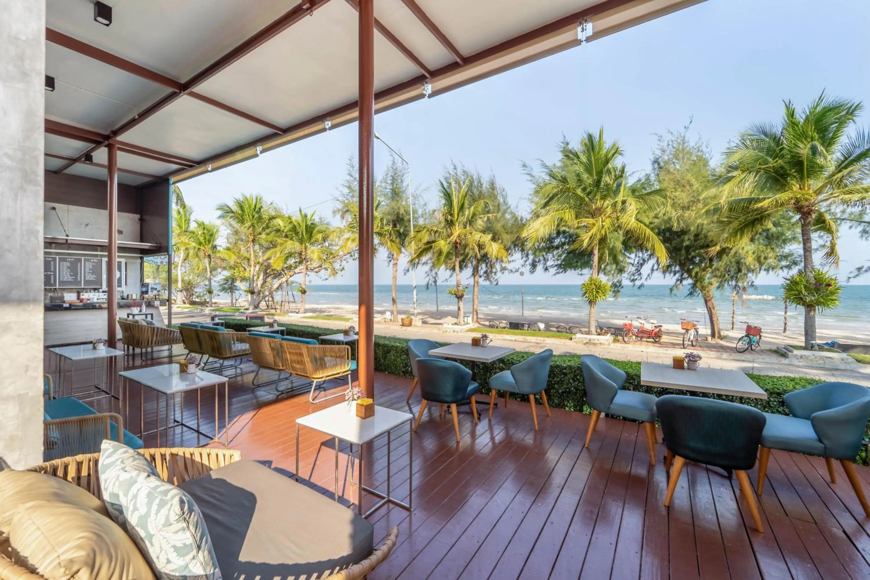 Restaurant/places to eat in Springfield @Sea Resort & Spa