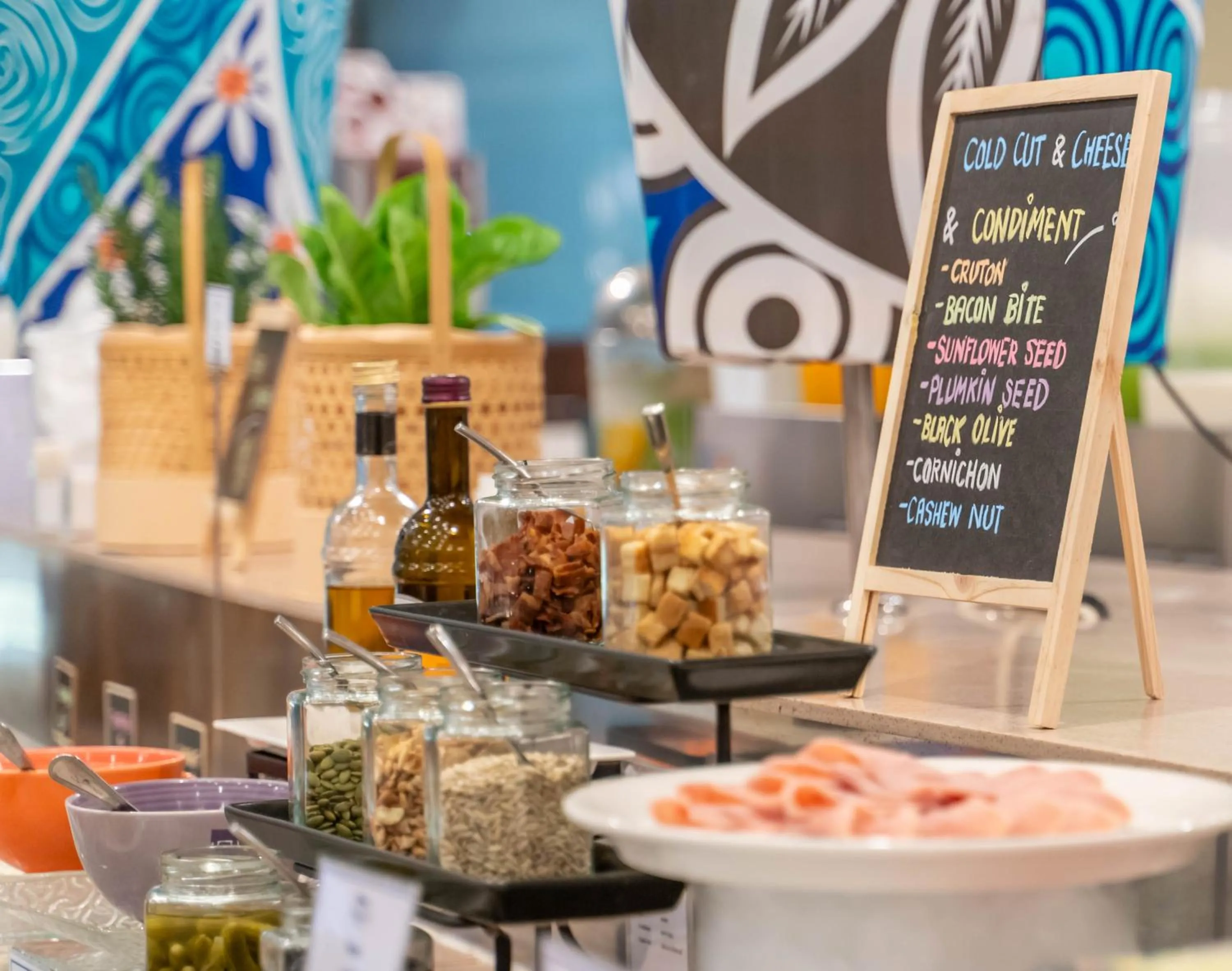 Restaurant/places to eat in Springfield @Sea Resort & Spa