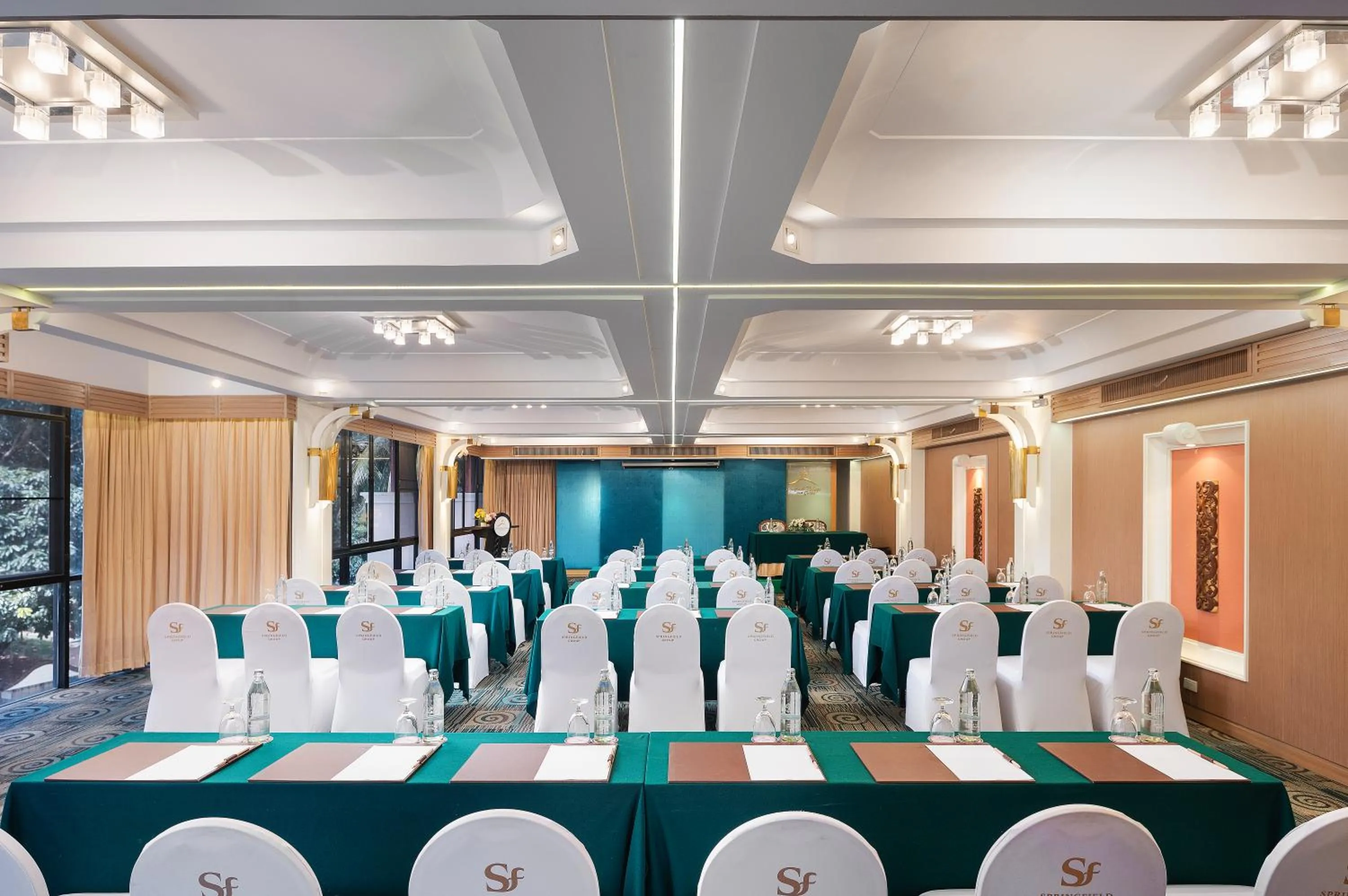 Meeting/conference room in Springfield Village Golf & Spa