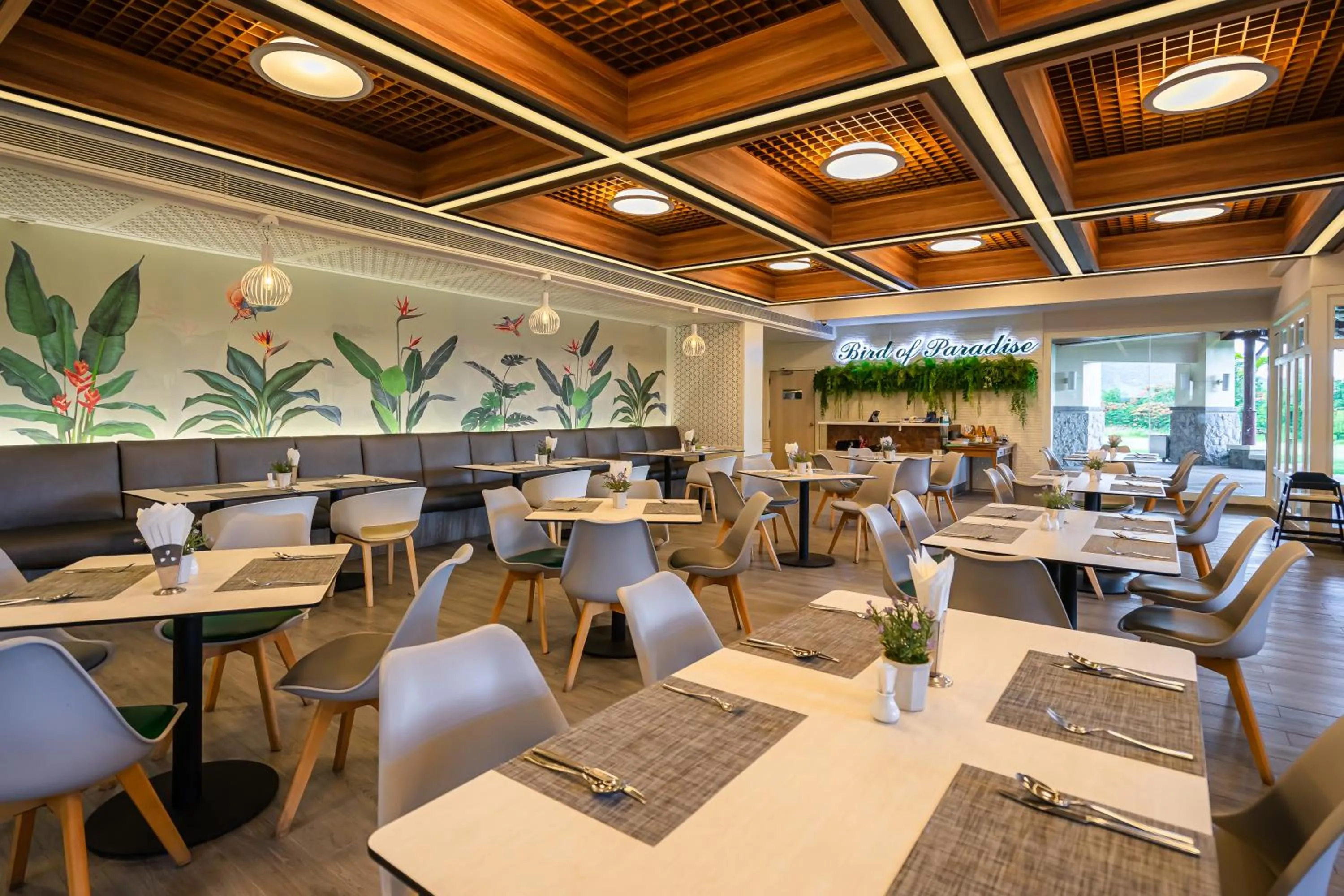 Restaurant/places to eat in Springfield Village Golf & Spa