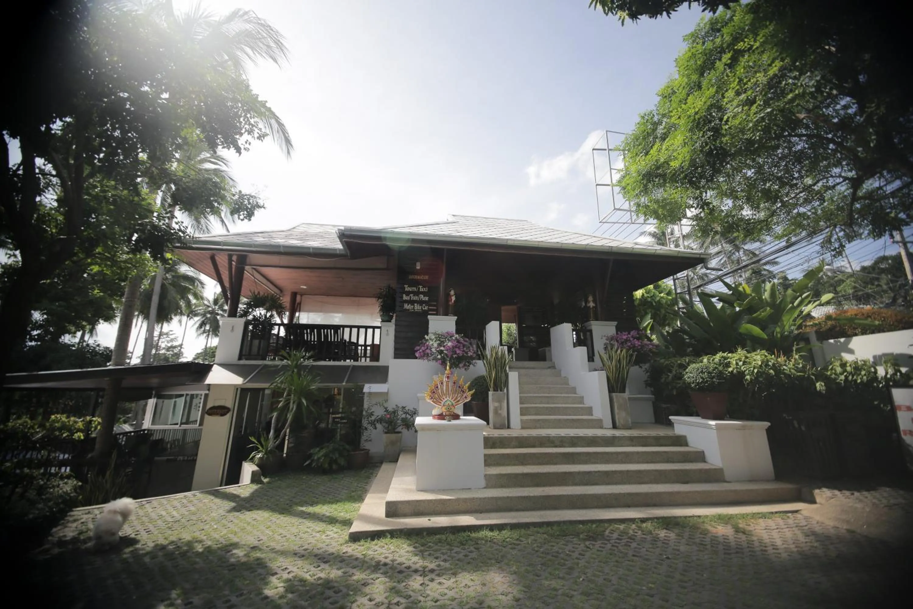 Property building in Lamai Buri Resort