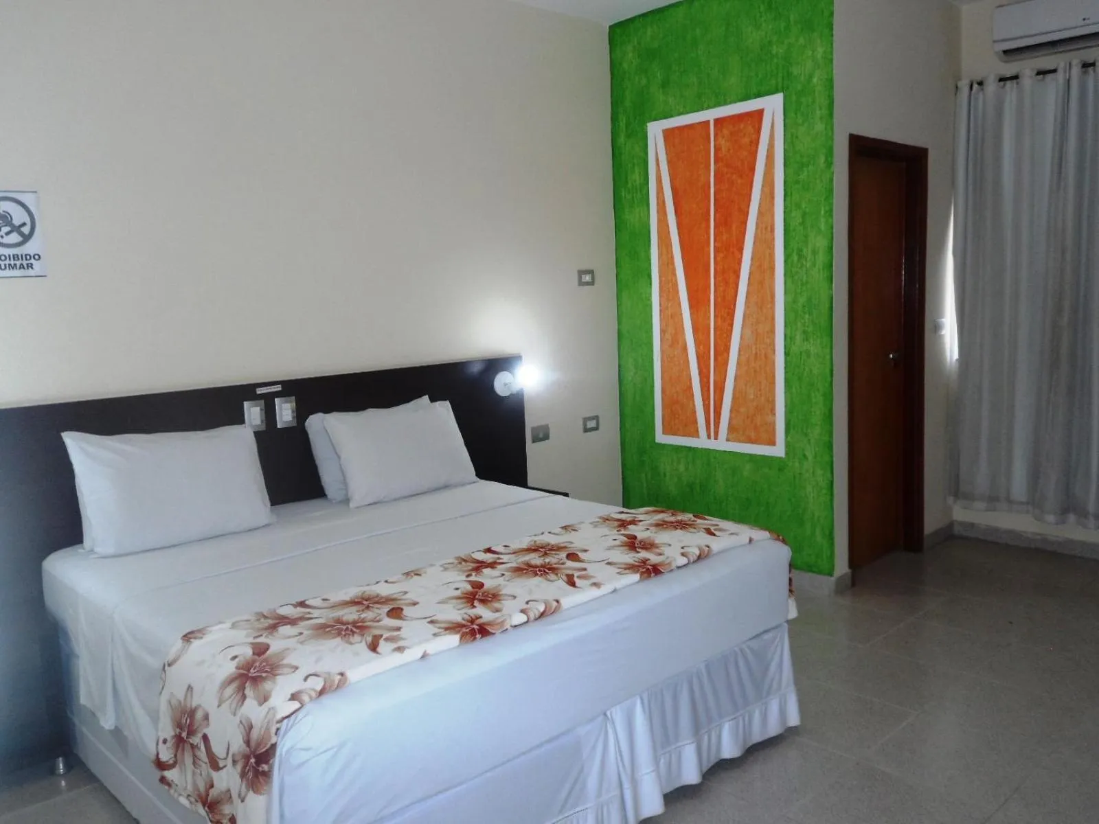 Photo of the whole room, Bed in Nioja Hotel